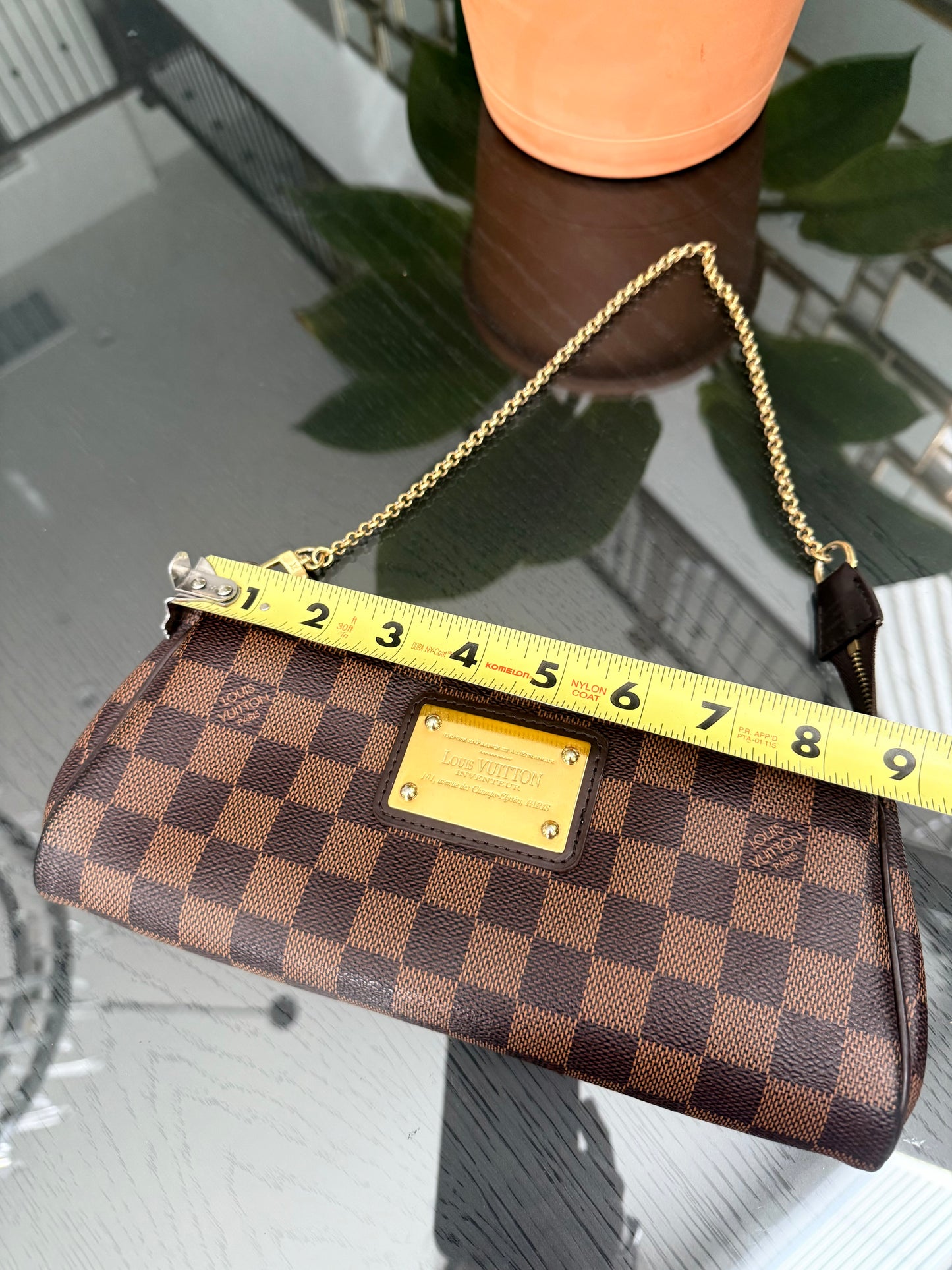Eva Clutch in DE with Dustbag,Box and Paper bag
🗓️ Year: 2015