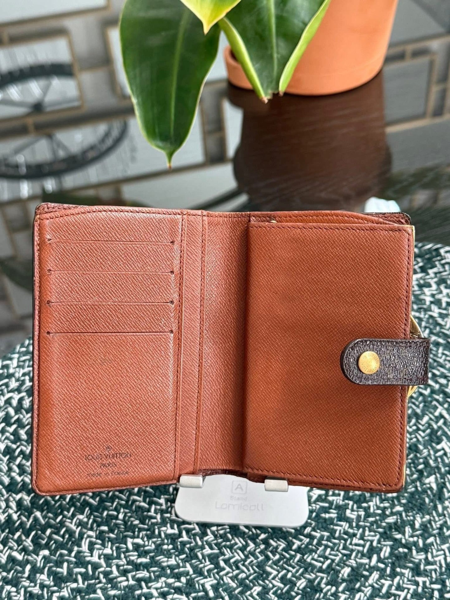 Kisslock Wallet in Monogram 🗓️ Year: 1998