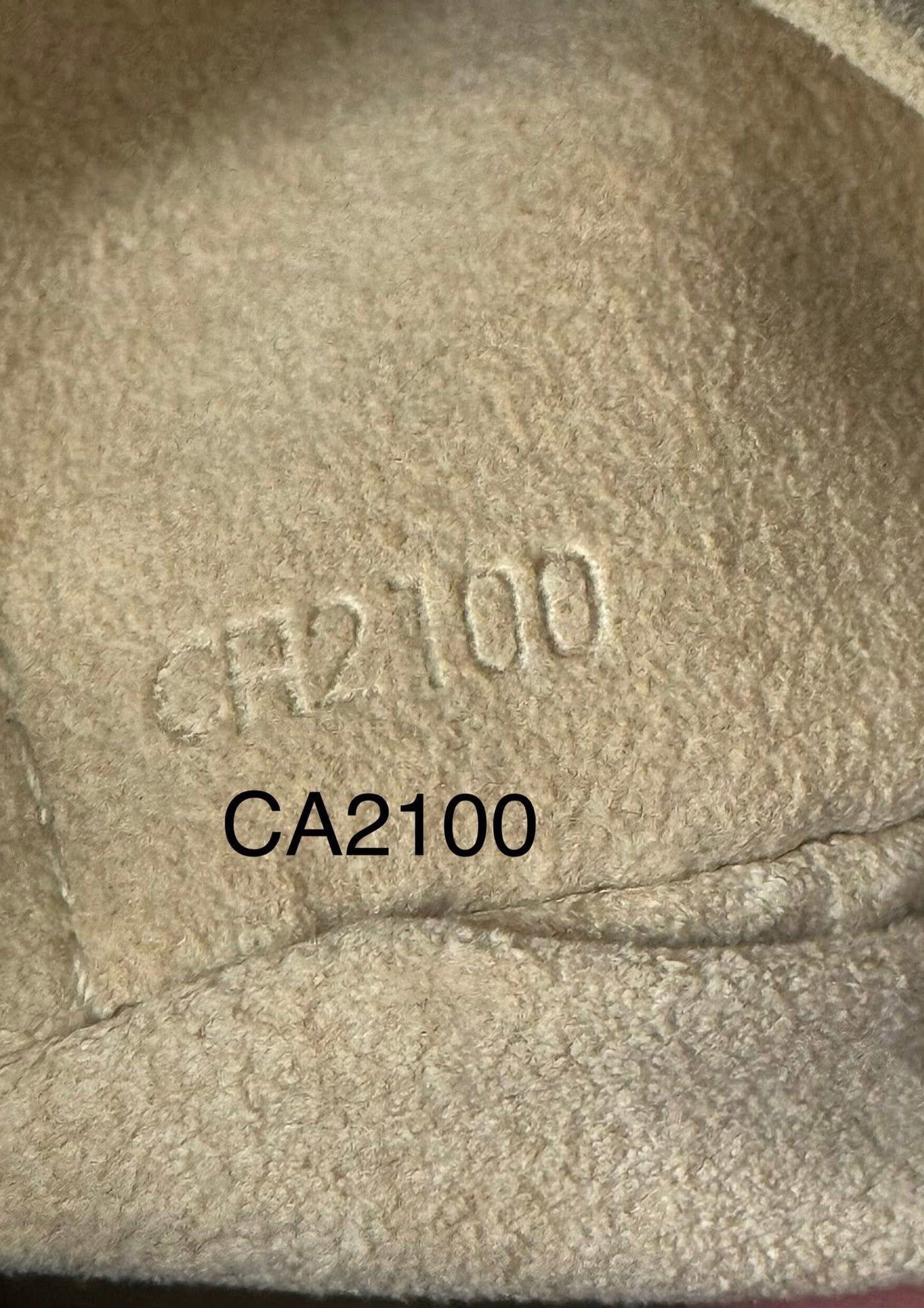 Artsy MM with Dustbag and Insert Organizer - 📅 Year: 2010