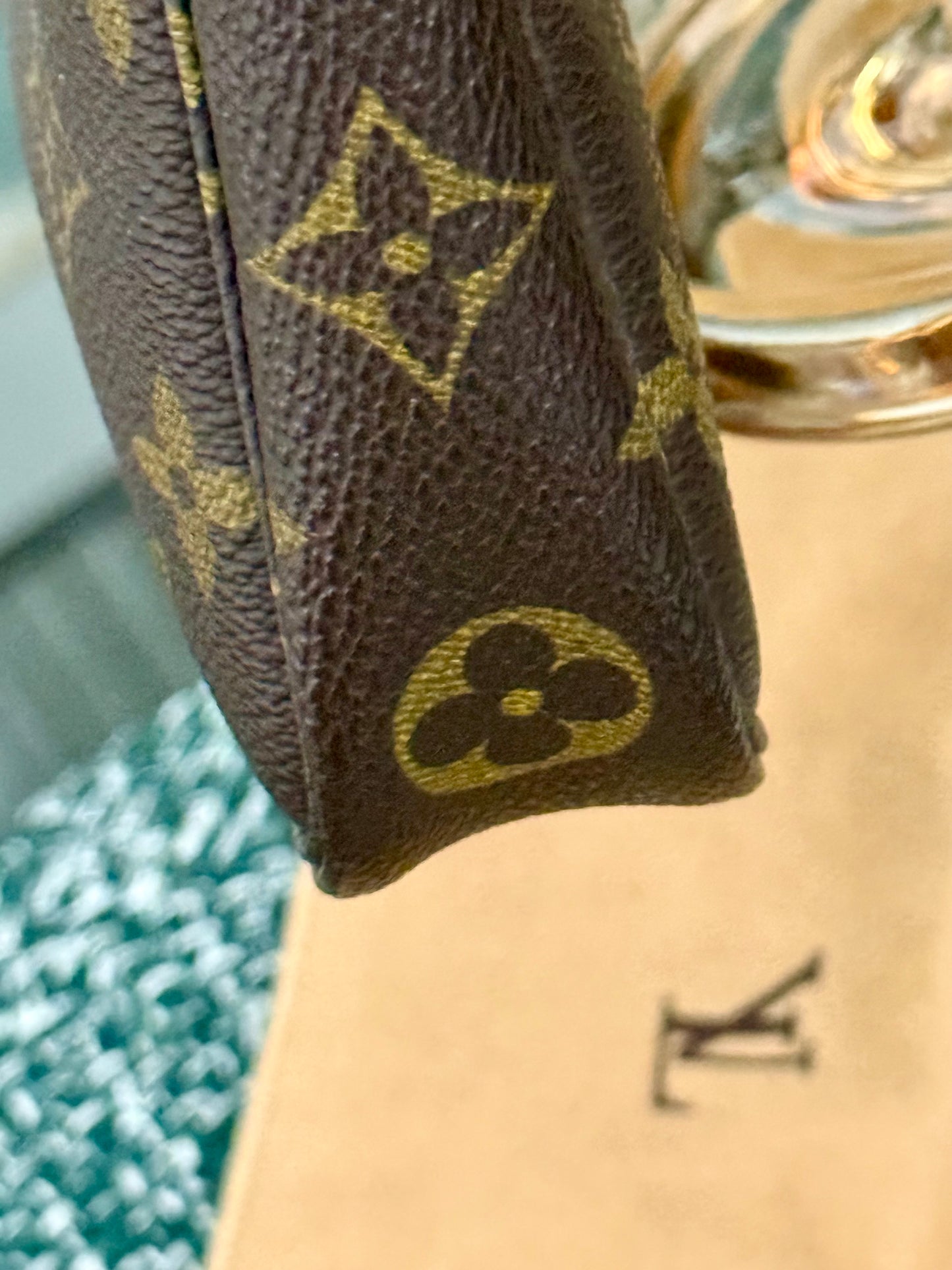 Pochette Accessories with Dustbag -🗓️ Year: 2001