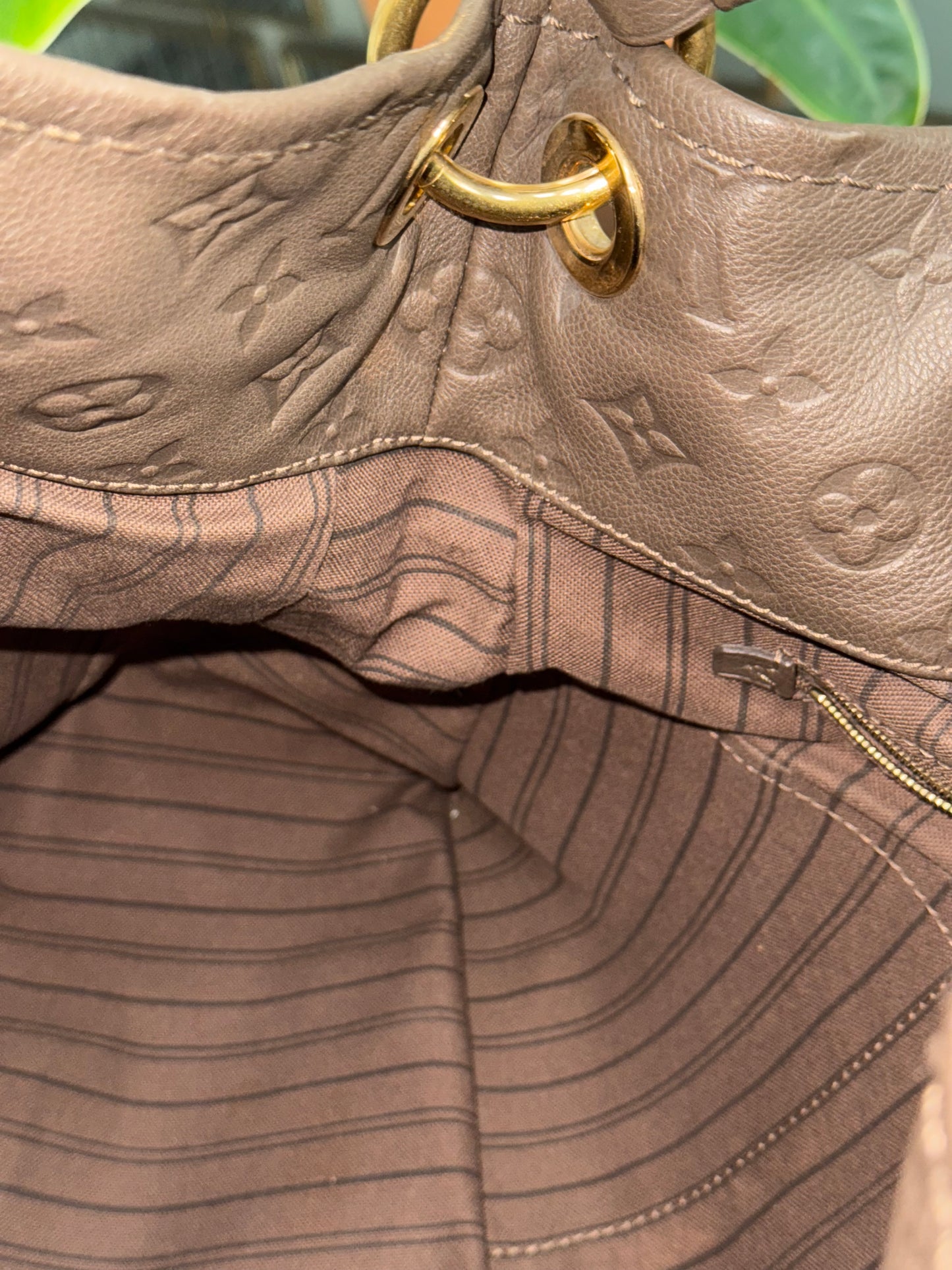 Artsy MM Empriente Ombre with Dustbag and Insert Organizer 📅 Year: 2011