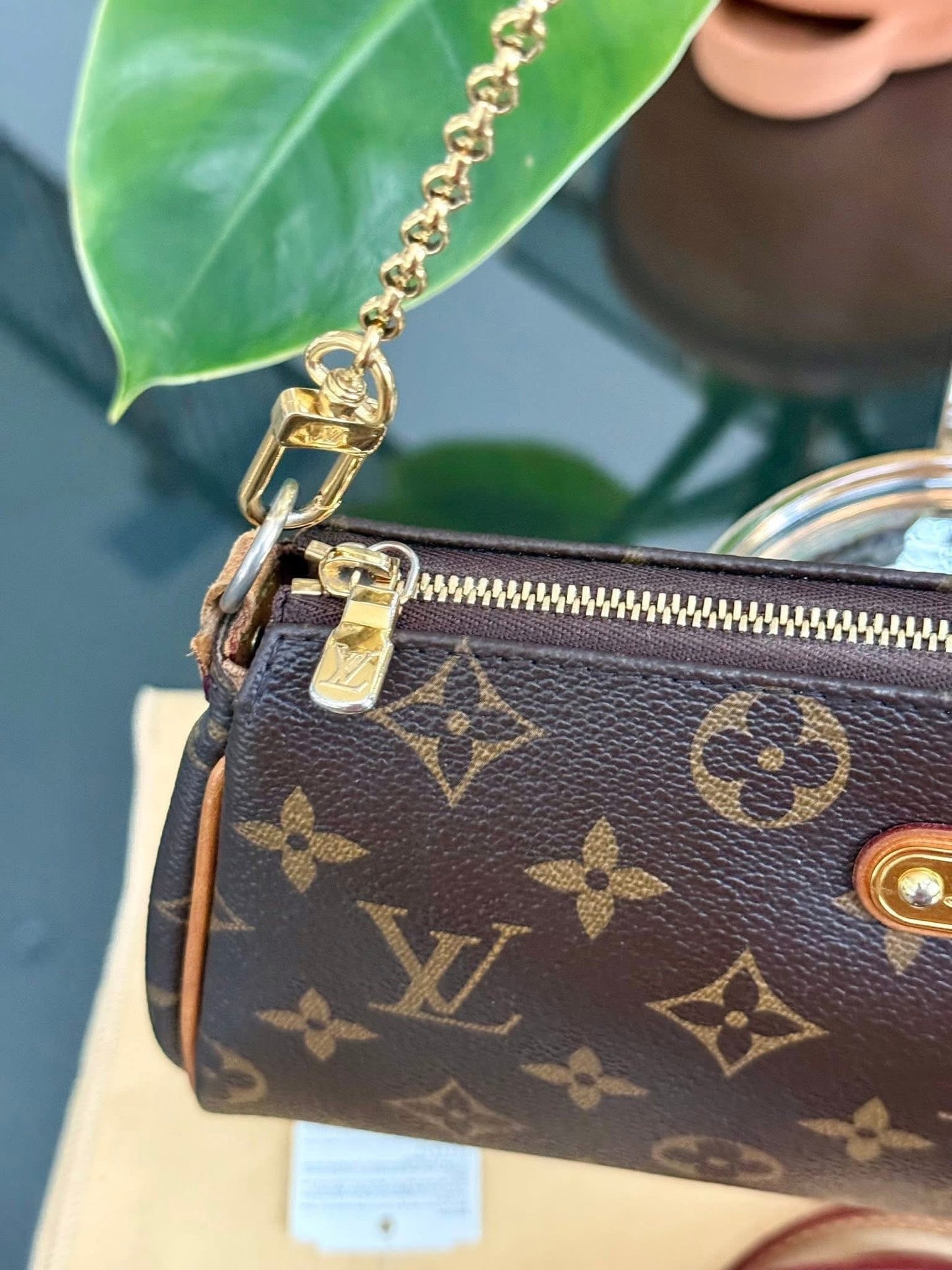 Eva Clutch in Monogram with Dustbag, Box and Paper bag 🗓️ Year: 2014