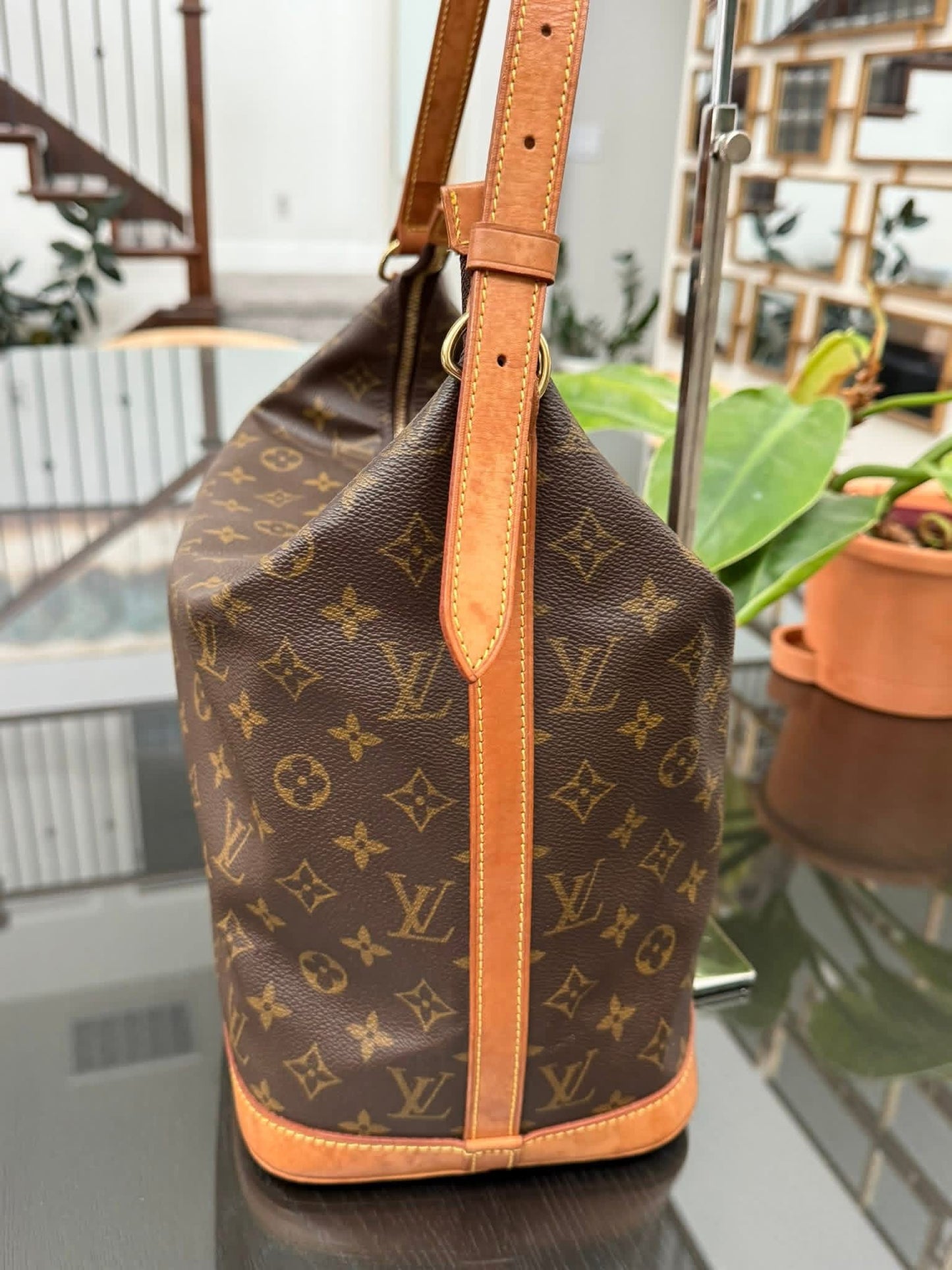 Amfar Three “Sharon Stone” Vanity Shoulder bag 📅