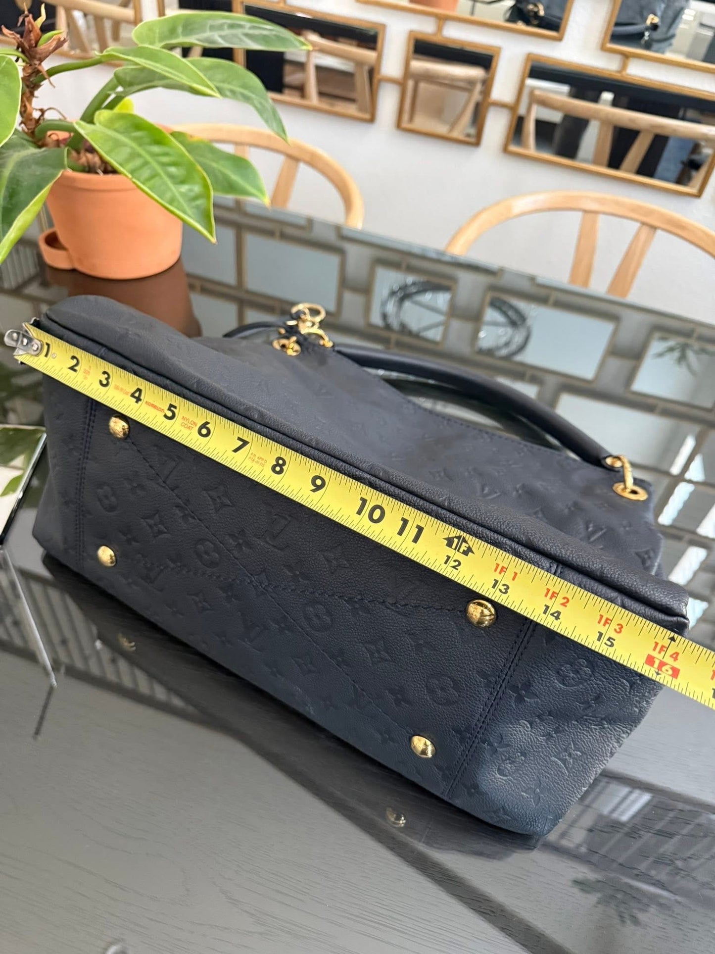 Artsy MM Empriente in Black/ Dark Blue with Dustbag and Insert Organizer 📅 Year: 2012