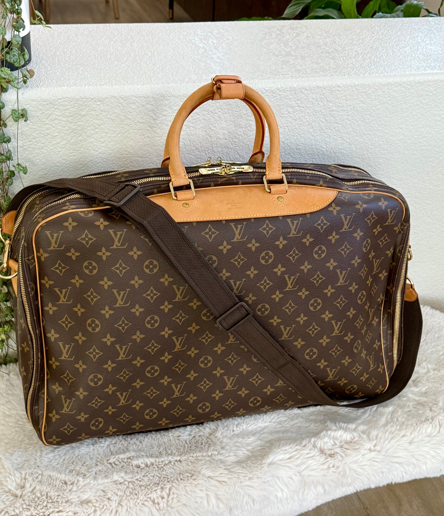 Alize II with Strap and Poignet -🗓️ Year 2005