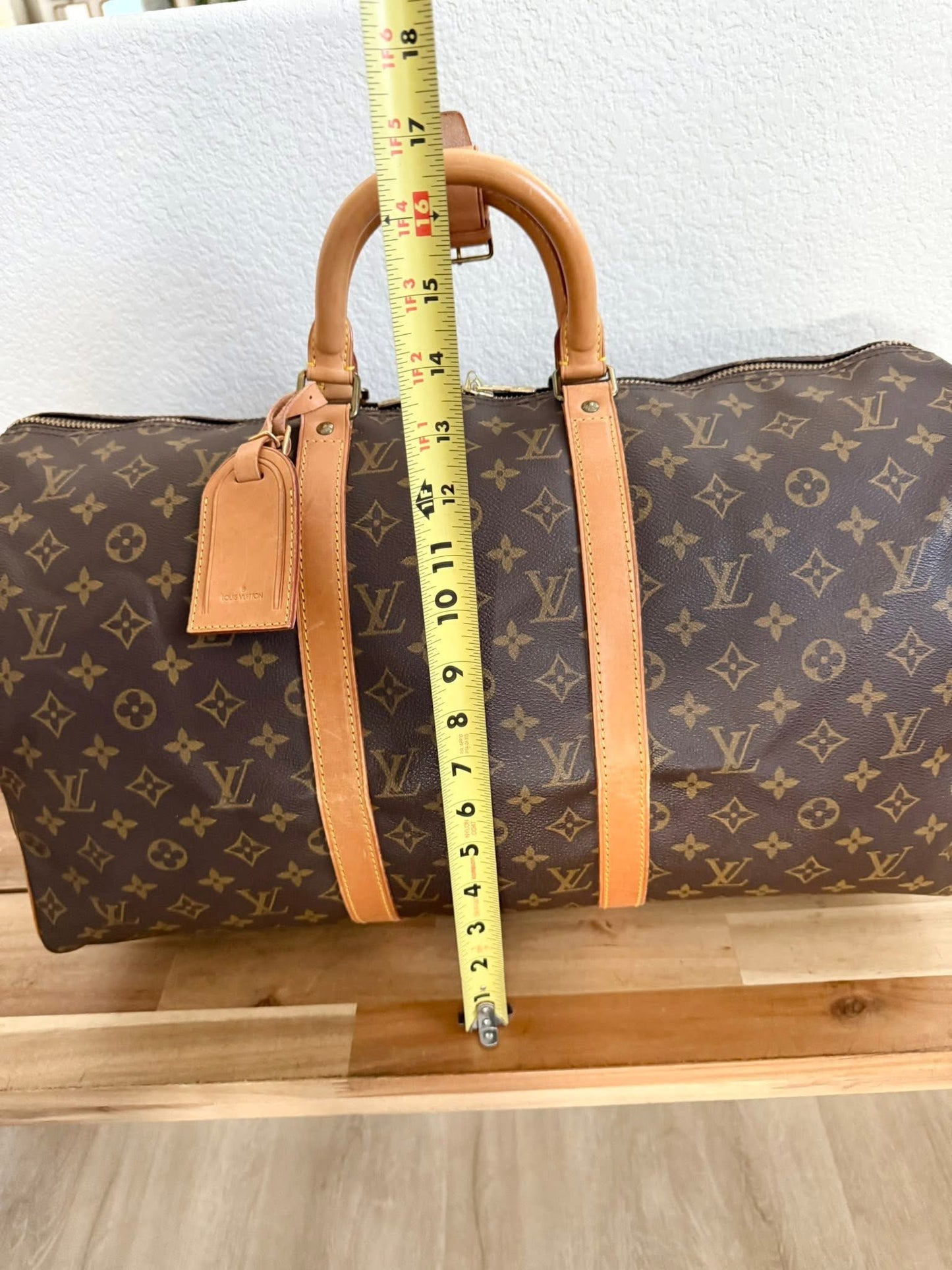 Keepall 50 Bandoulier with Original Strap, Luggage tag and Poignet  📅 Year: 1990