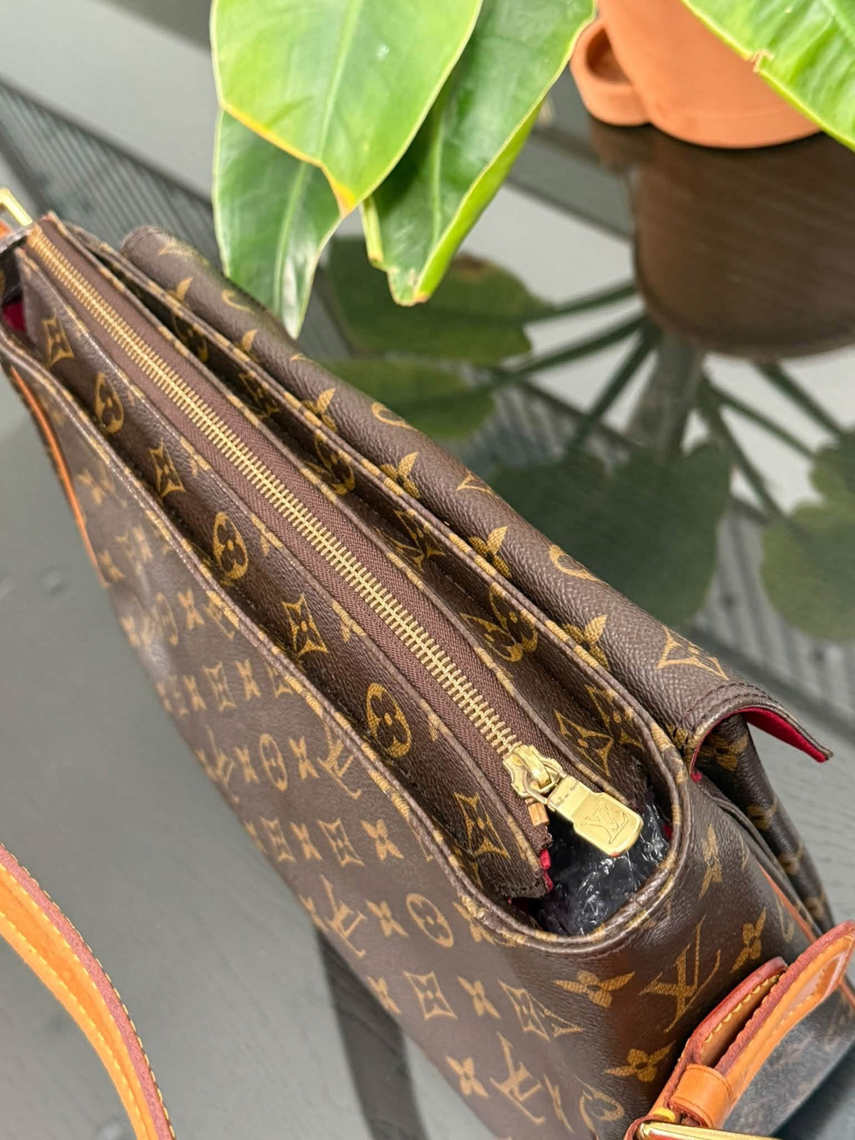 Viva Cite GM in Monogram with Dustbag 📅 Year: 2003