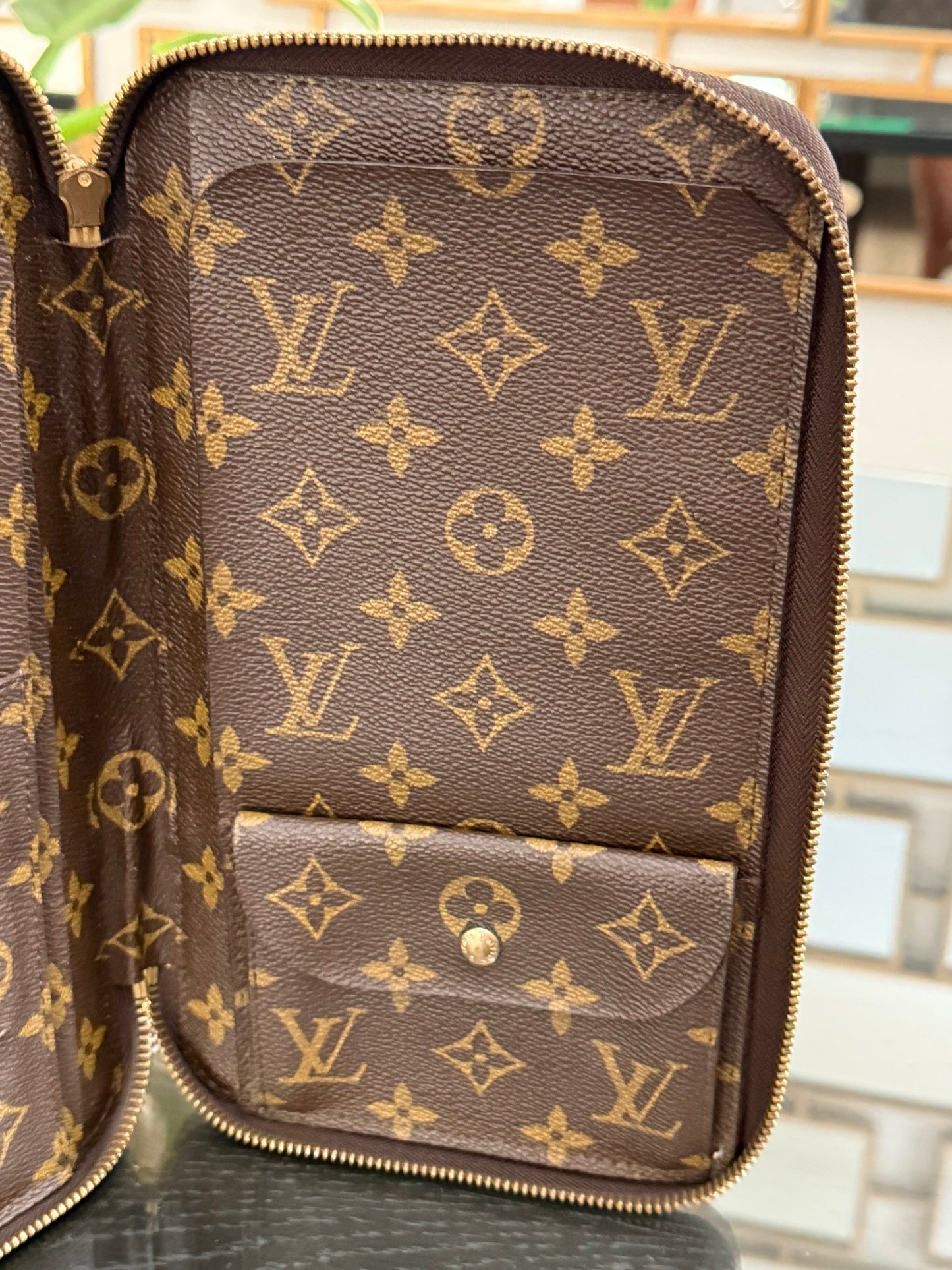 Monogram Escapade Travel Organizer - 🗓️ Year: 1991