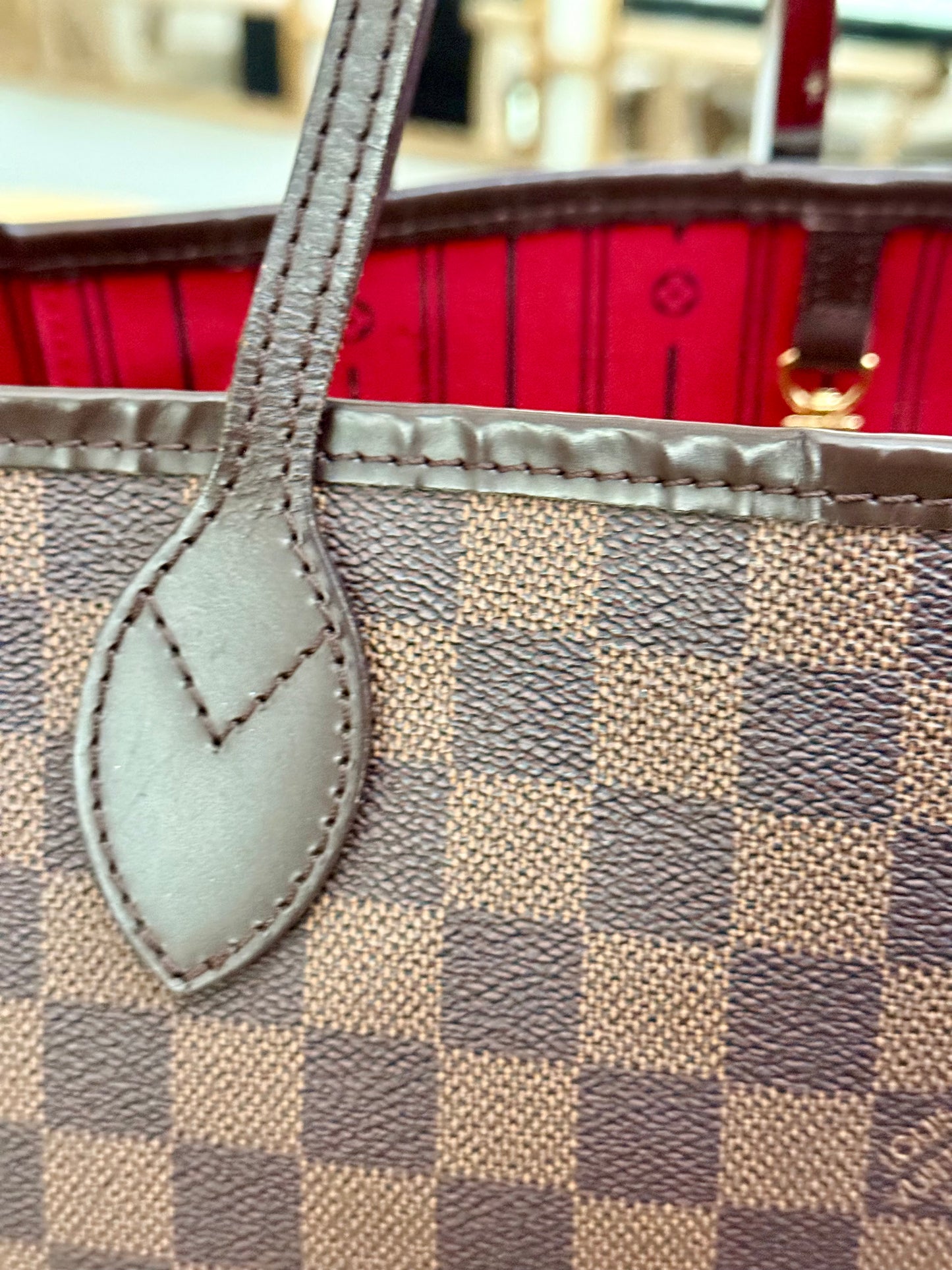Neverfull MM in DE with Dustbag 🗓️ Year: 2010