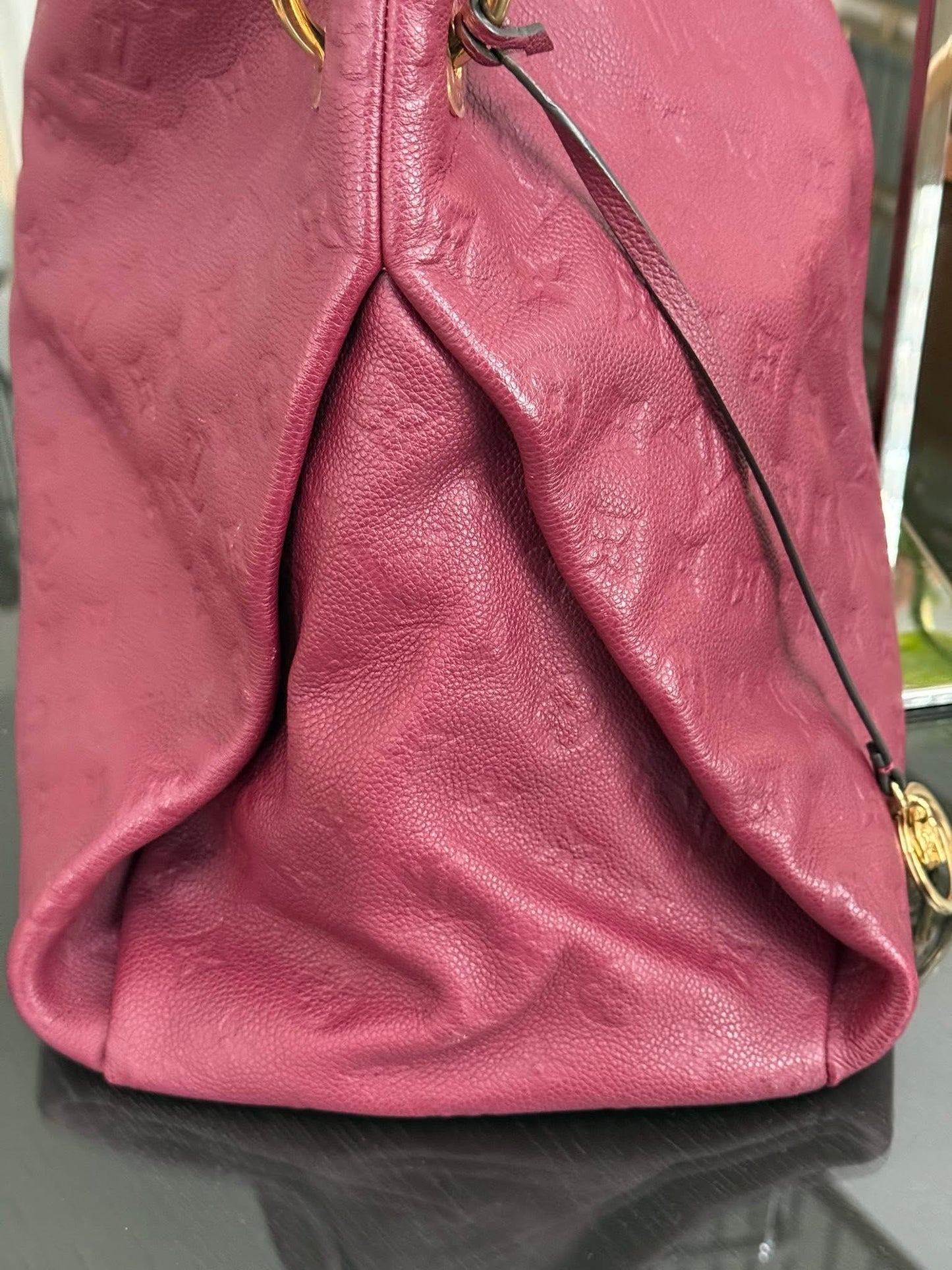 Artsy MM Empriente in Burgundy with Dustbag and Insert Organizer 📅 Year: 2017