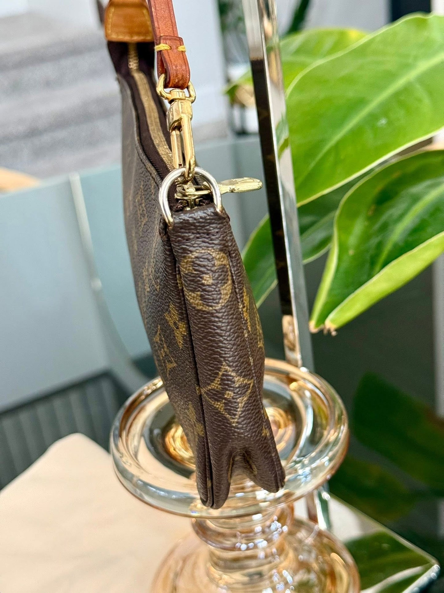 Pochette Accessories with Dustbag 📅 Year: 1999