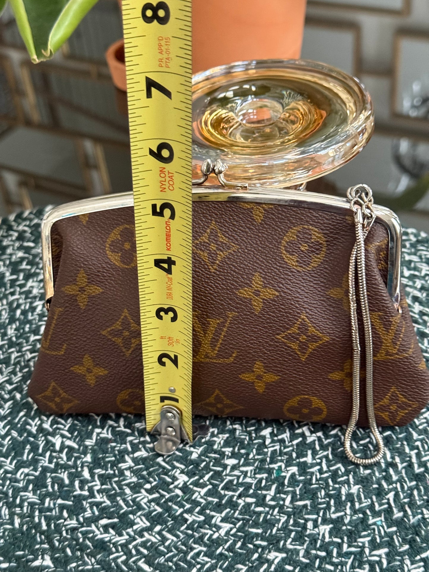 Vintage Monogram Kisslock Pouch🗓️