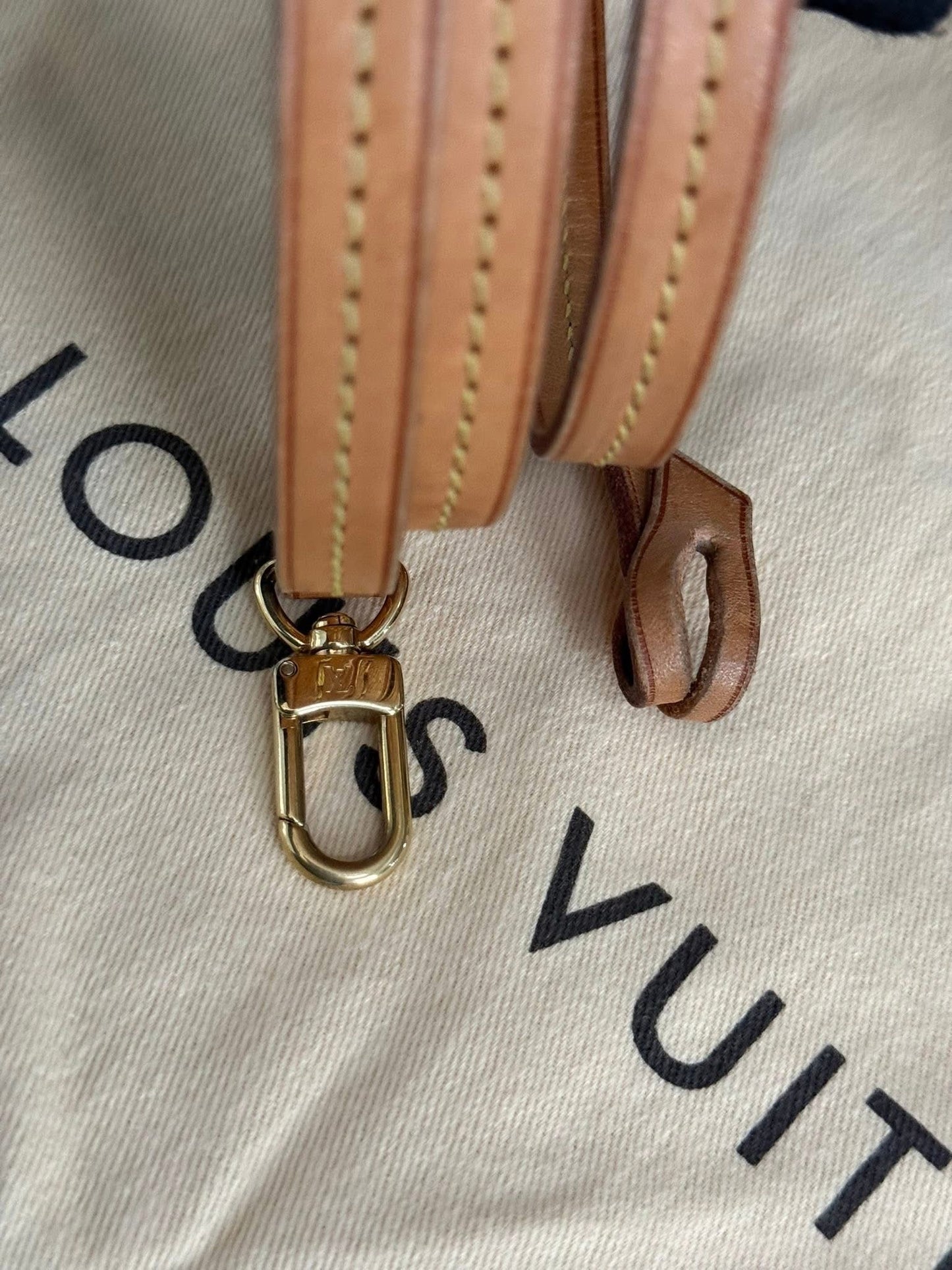 Favorite MM in Azur with Original Strap, Insert Organizer, Dustbag, Box and Paper bag 🗓️ Year: 2014