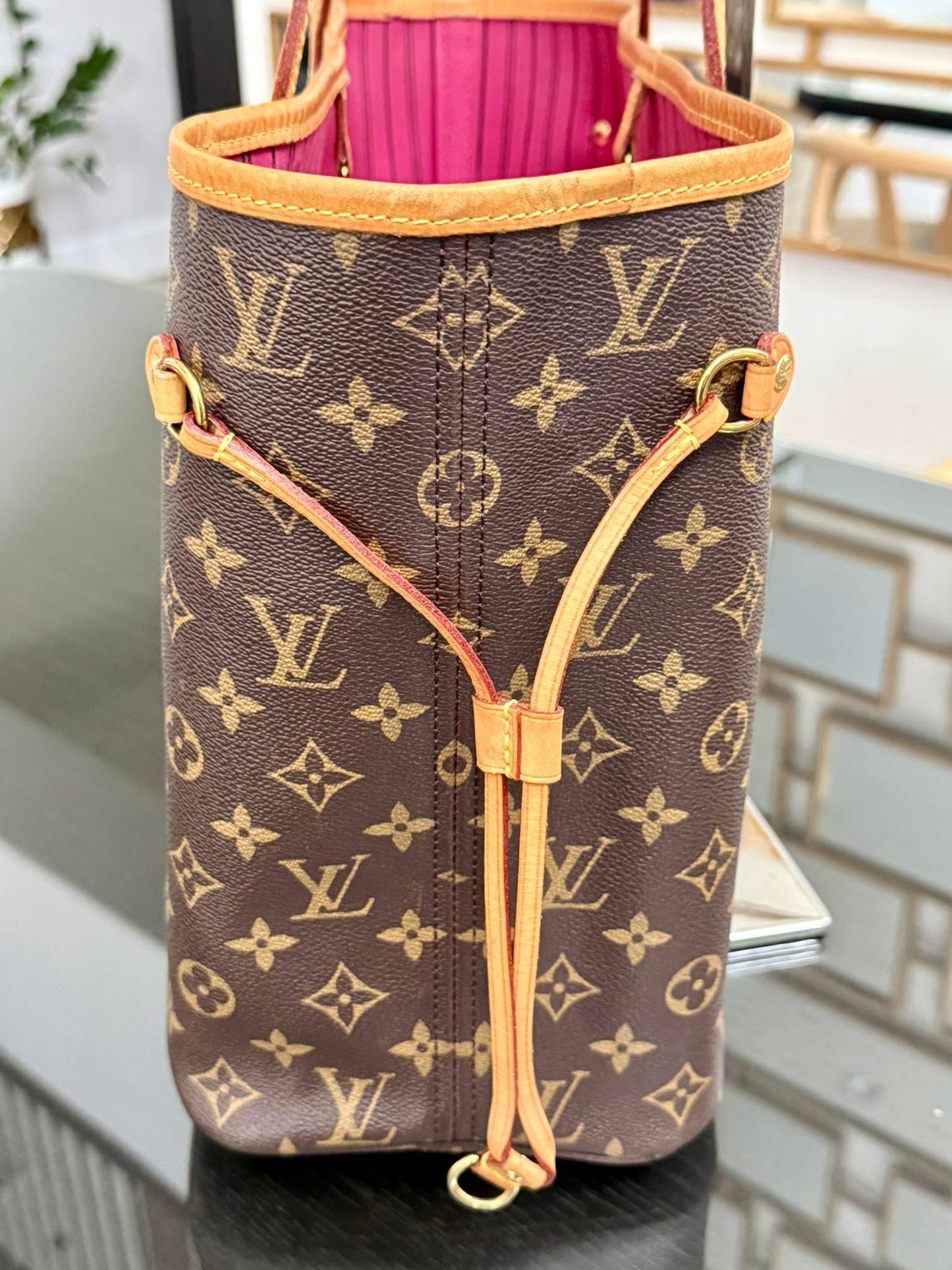 🌺Neverfull MM Monogram in Peony with Dustbag -🗓️ Year: 2016
