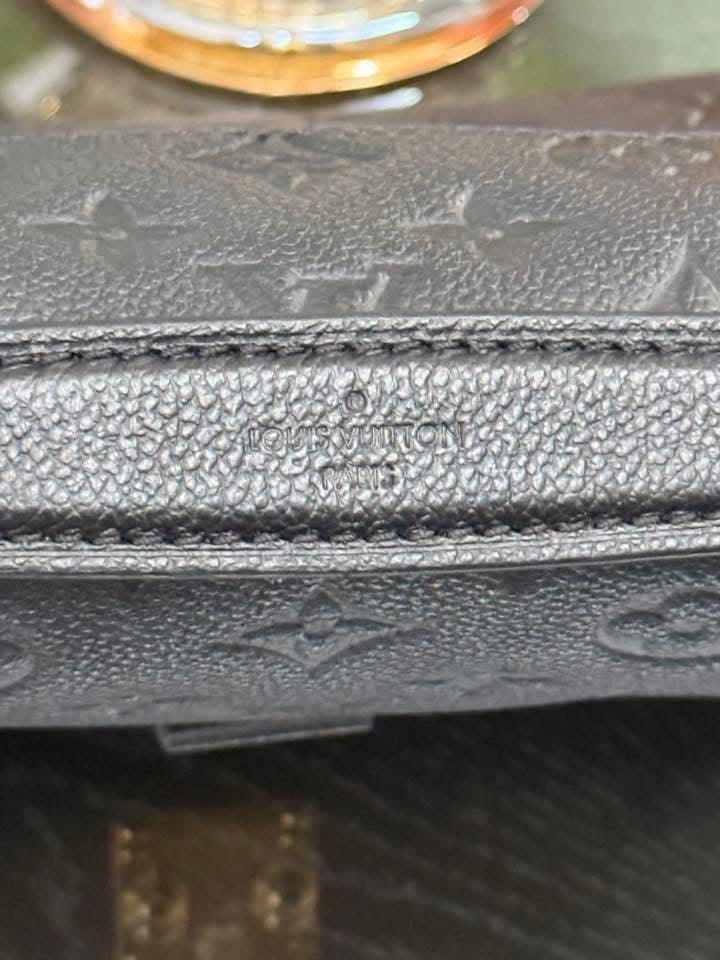 Pochette Metis Emptiente Noir with Box, Dustbag, Insert Organizer, Box and Paper bag -Microchip & Authenticed