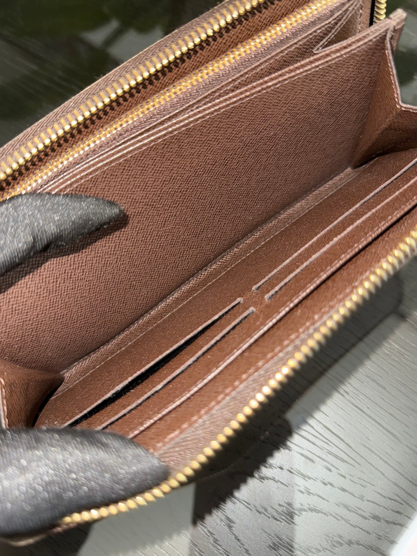 Zippy Long Wallet in DE with Dustbag and box 🗓️ Year: 2013