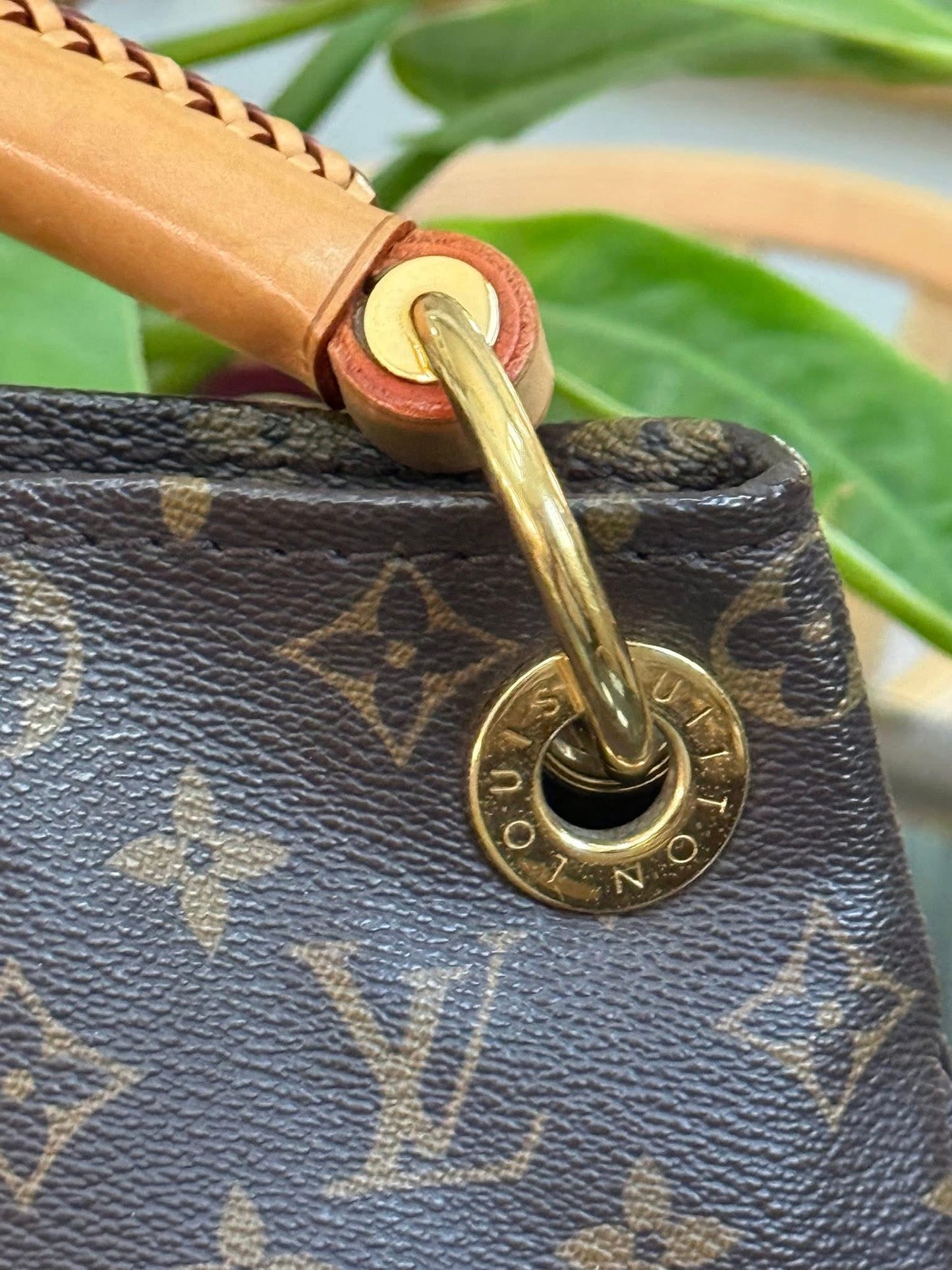 Artsy MM with Dustbag and Insert Organizer - 📅 Year: 2011