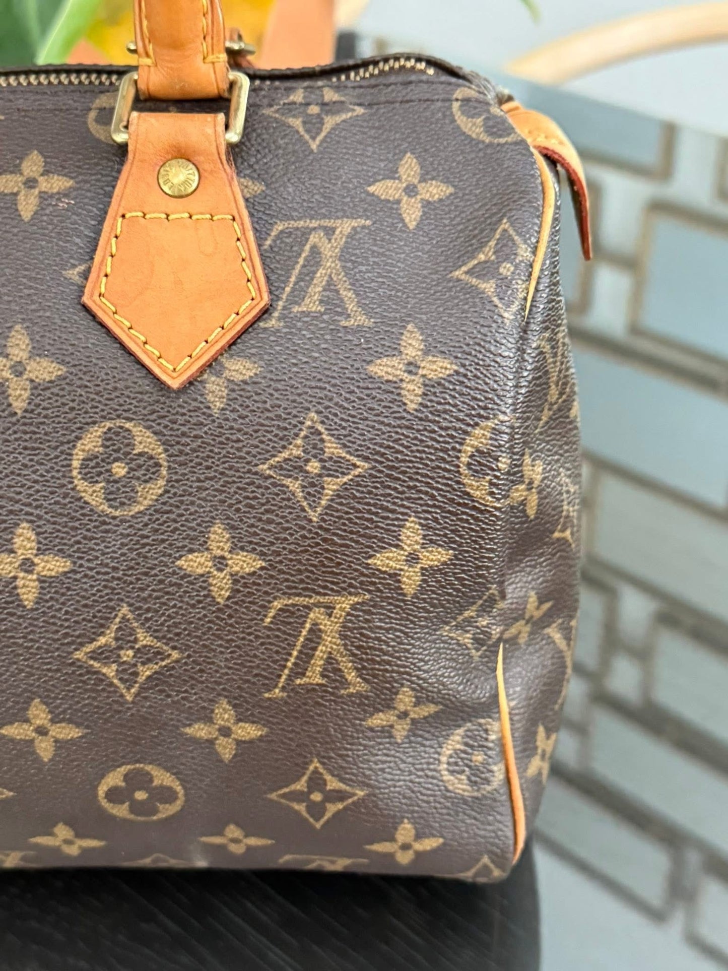 Speedy 25 in Monogram with Lock 🔐 and Key 🗓️ Year: 2005