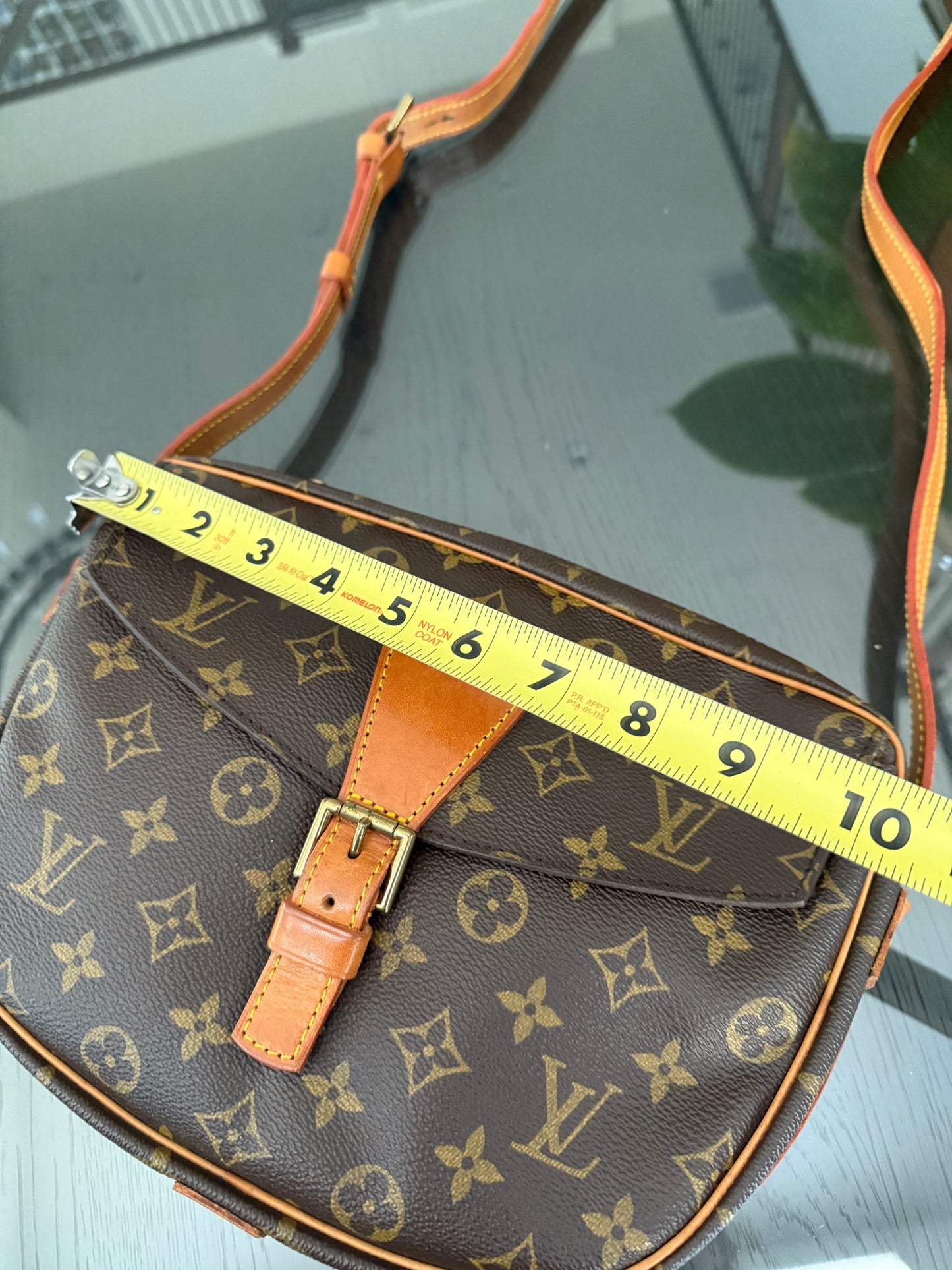 Jeaunefille GM Crossbody - 📅 Year: 1988