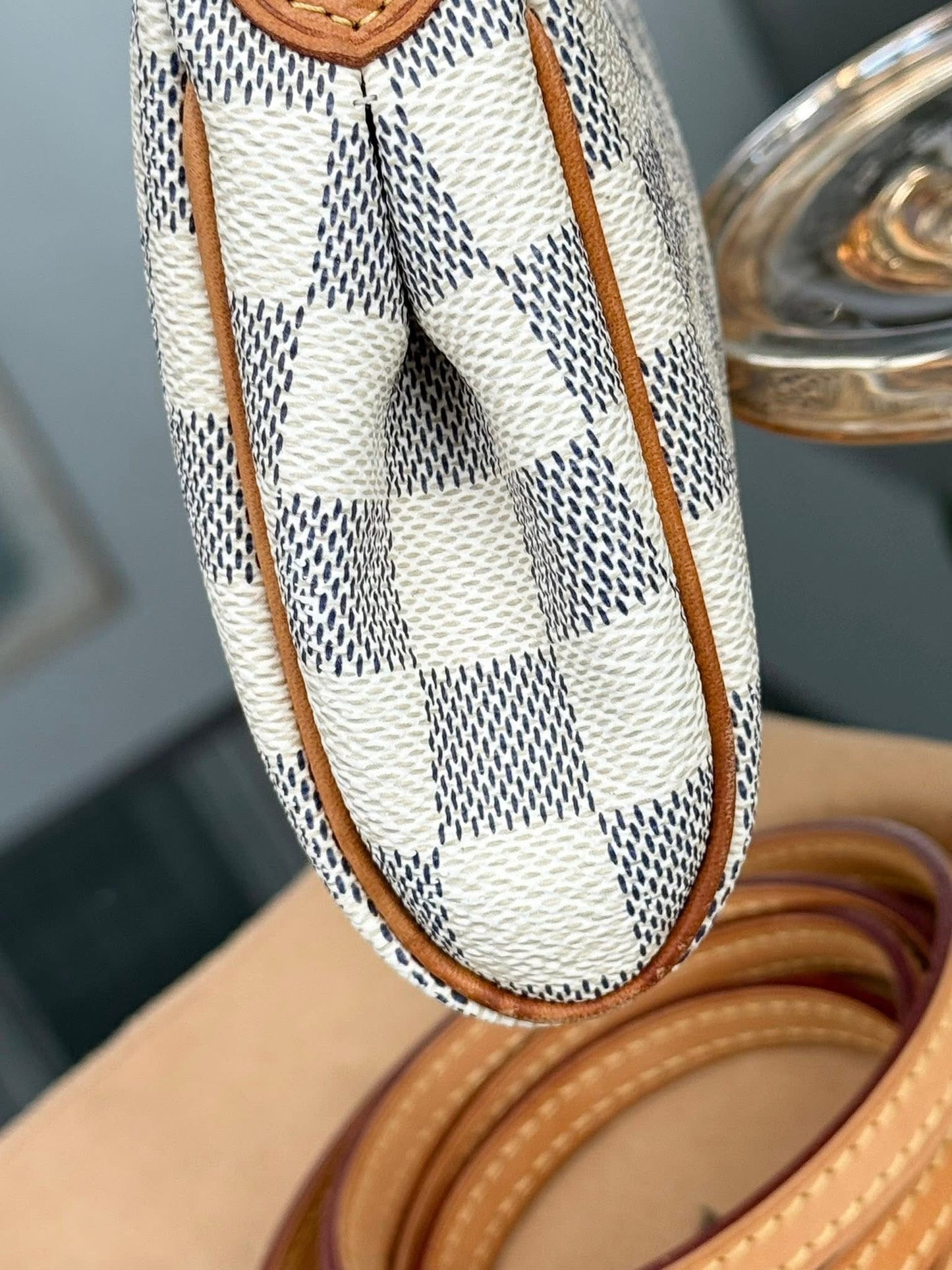Eva Clutch in Azur with Original Strap, Box and Dustbag 🗓️ Year: 2011