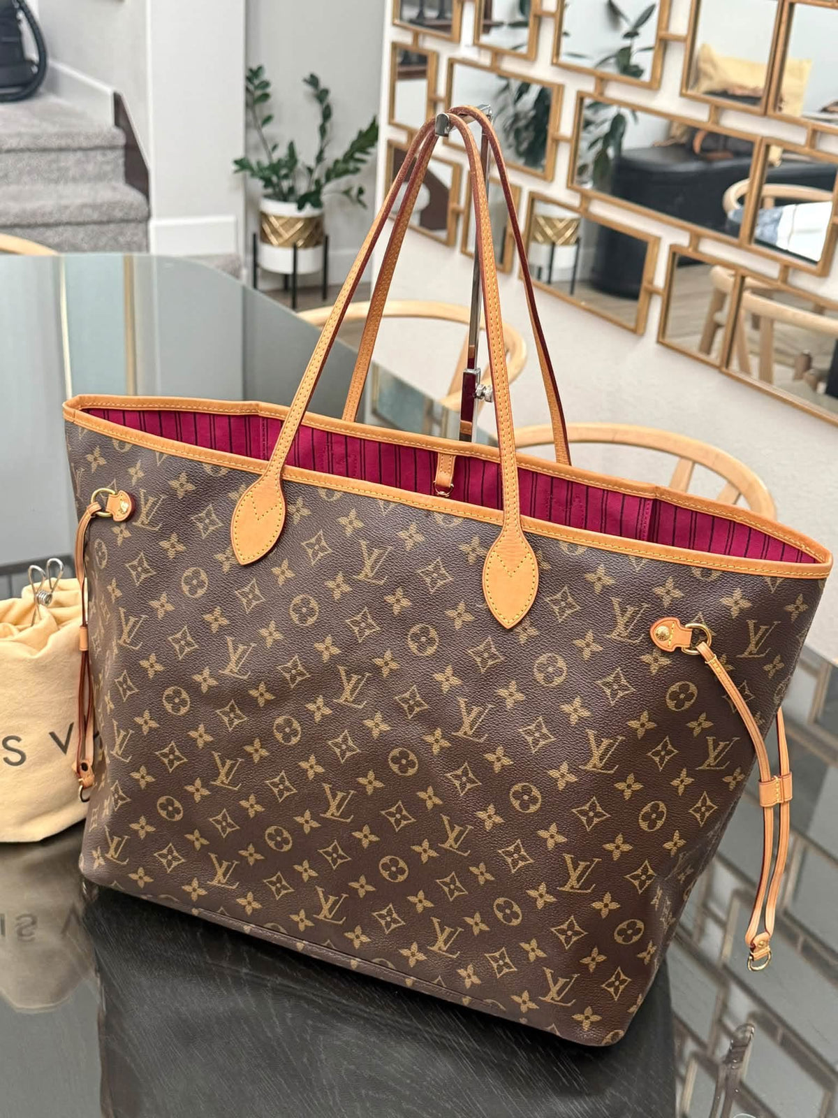 Neverfull GM Monogram in Peony with Dustbag,-🗓️ Year: 2018