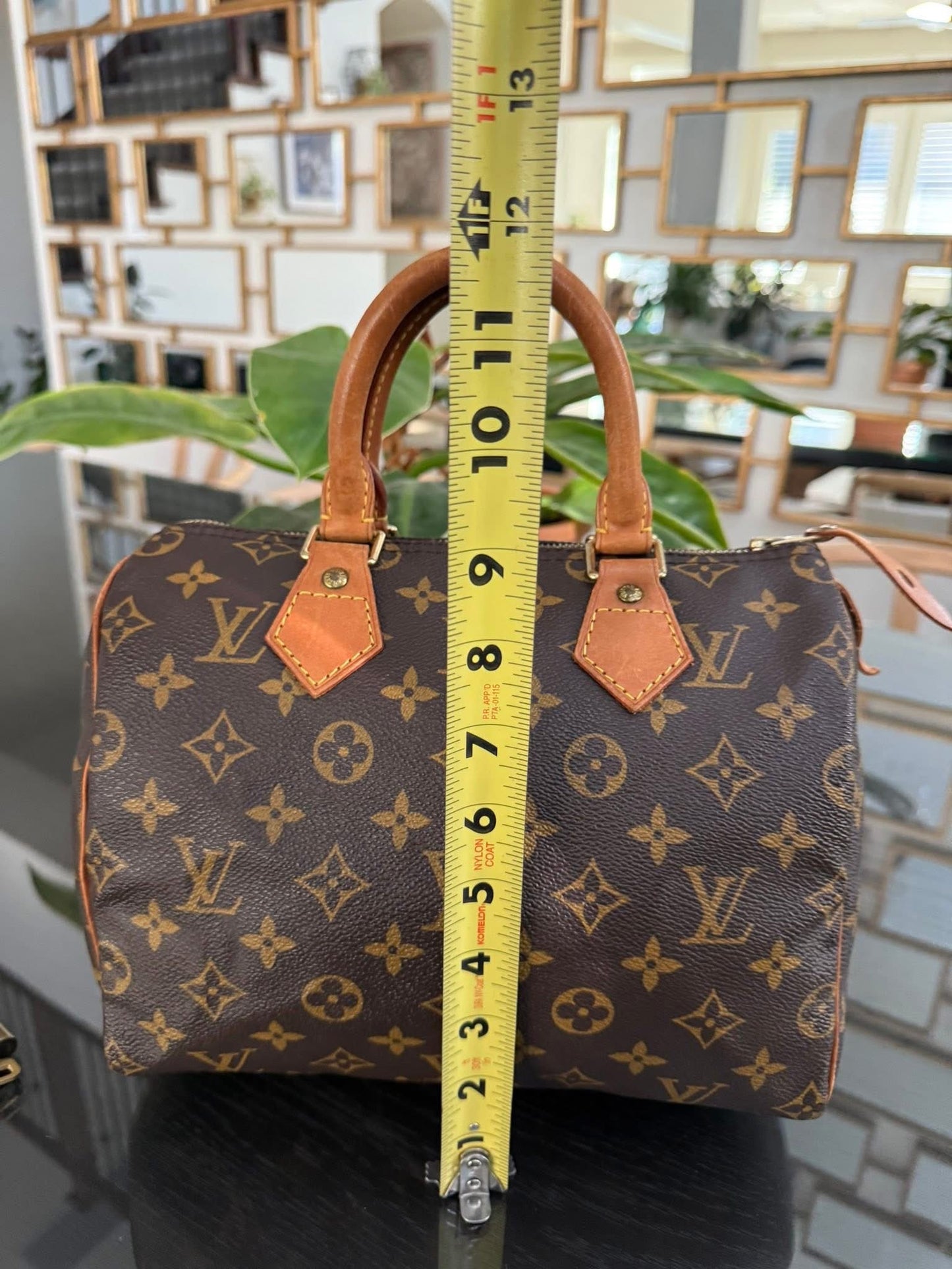 Speedy 25 in Monogram with Lock 🔐 and Key -🗓️ Year: 1994