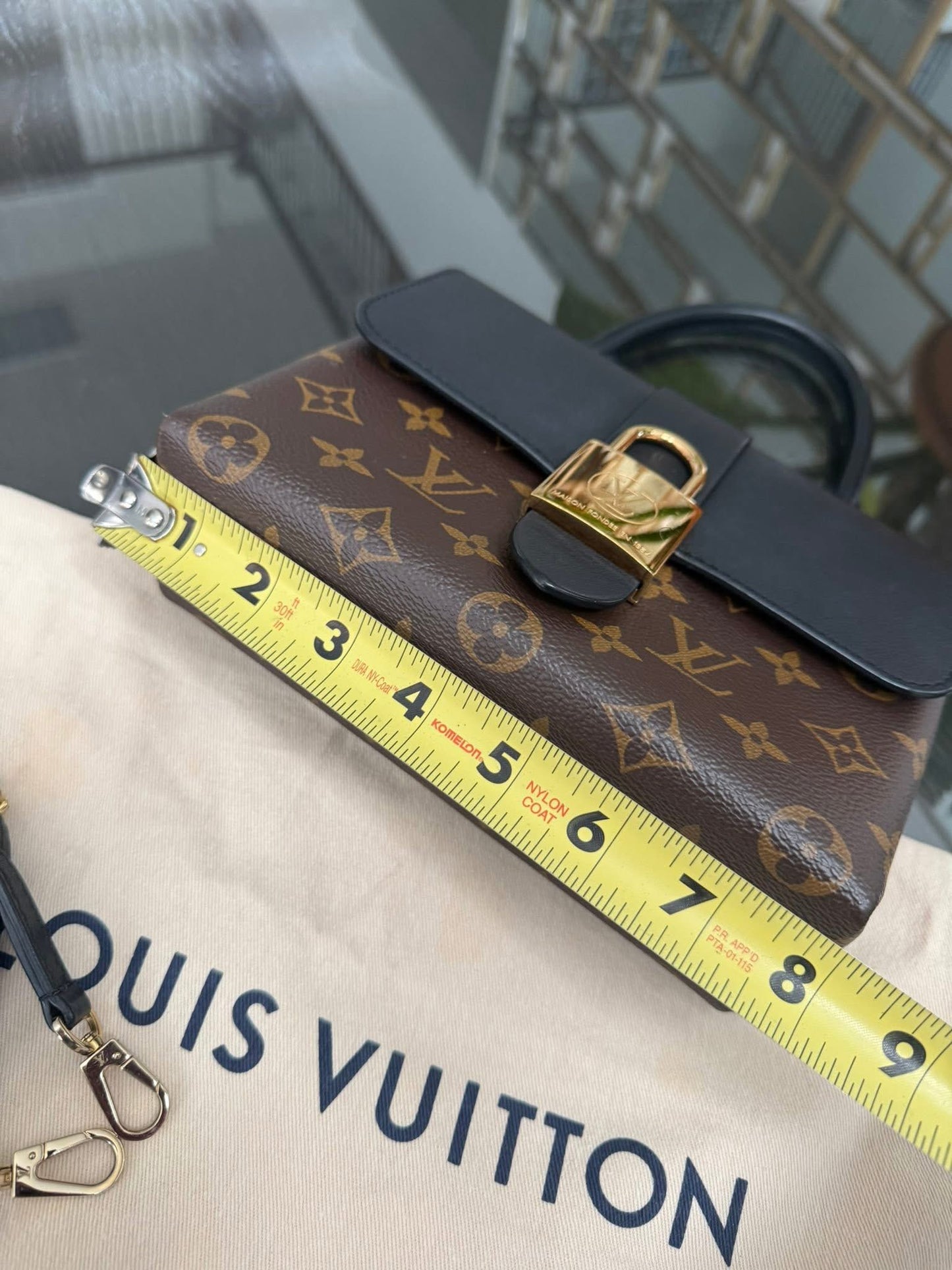 Locky BB Monogram Noir with Original Strap, Dustbag, Box and Paper bag - 📅 Year: 2010