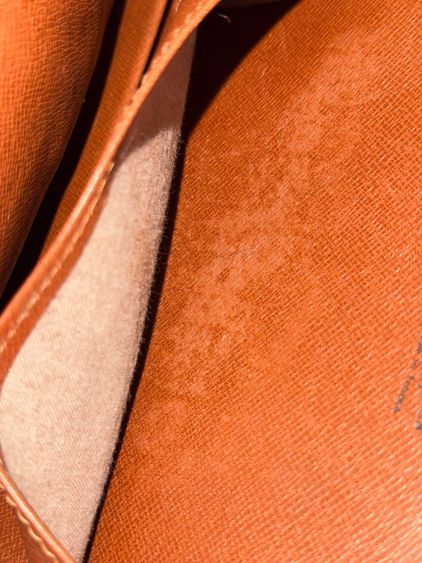 Chaillot Clutch w/ Dustbag 🗓️ Year: 1987