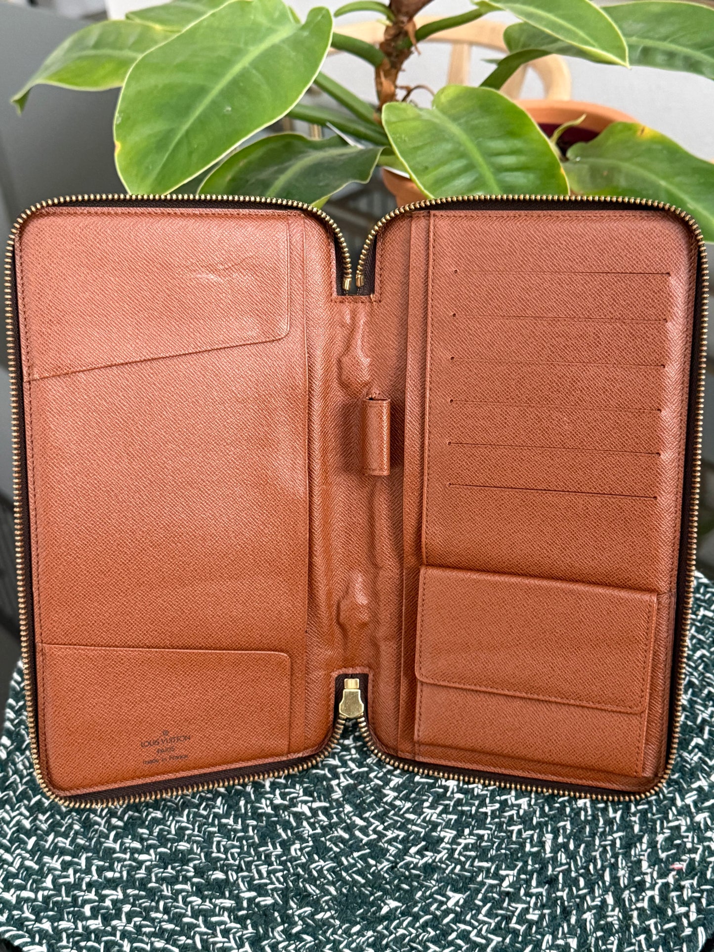 Monogram Organizer De Voyage Travel Case Wallet- 🗓️ Year: 1998