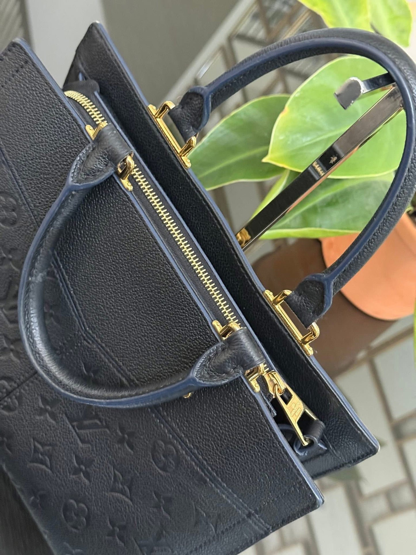 Sully PM Empreinte Noir with Original Strap and Dustbag 📅 Year: 2019
