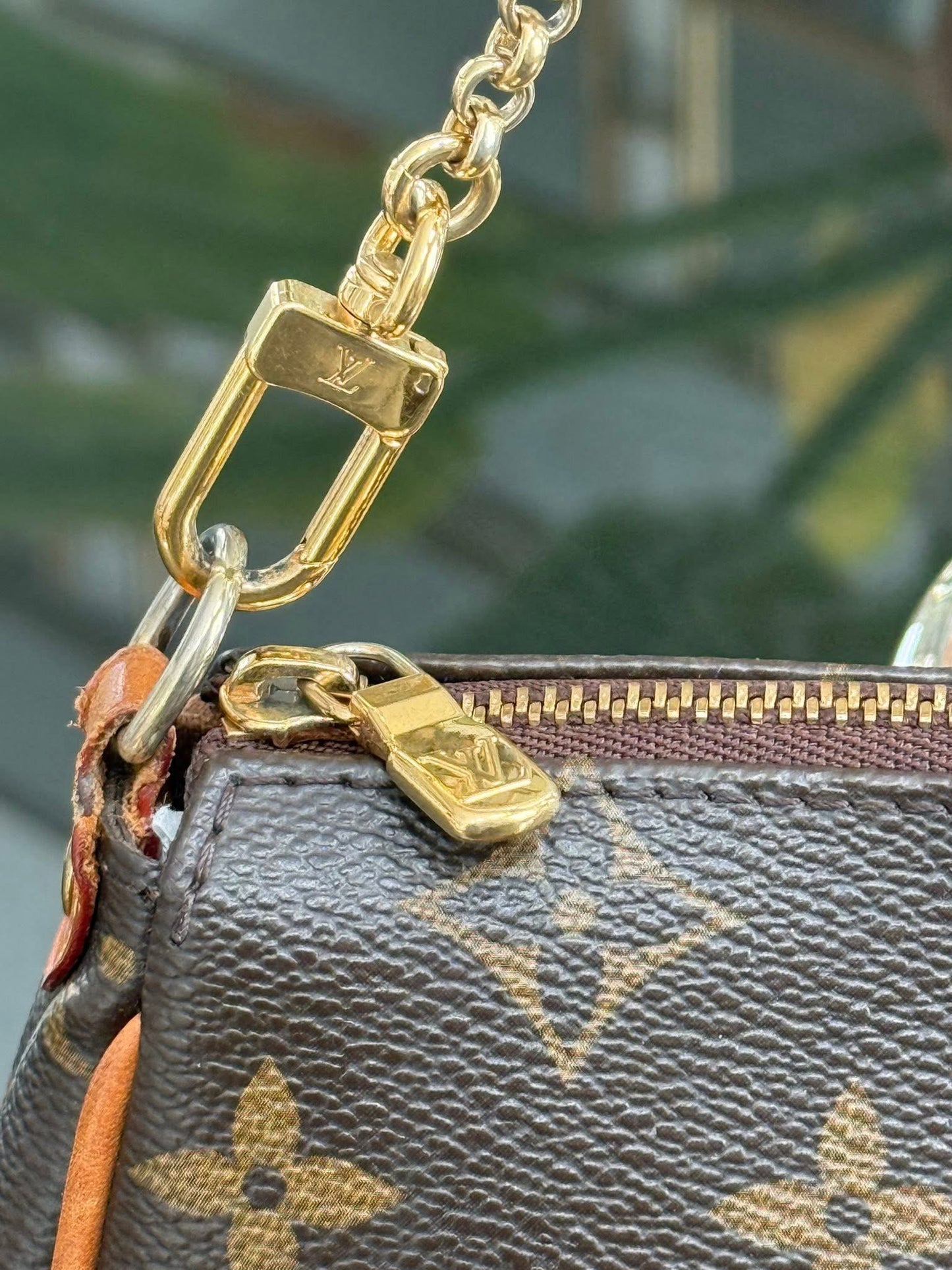 Eva Clutch with Original Strap,Box Dustbag and Insert Organizer 🗓️ Year: 2012