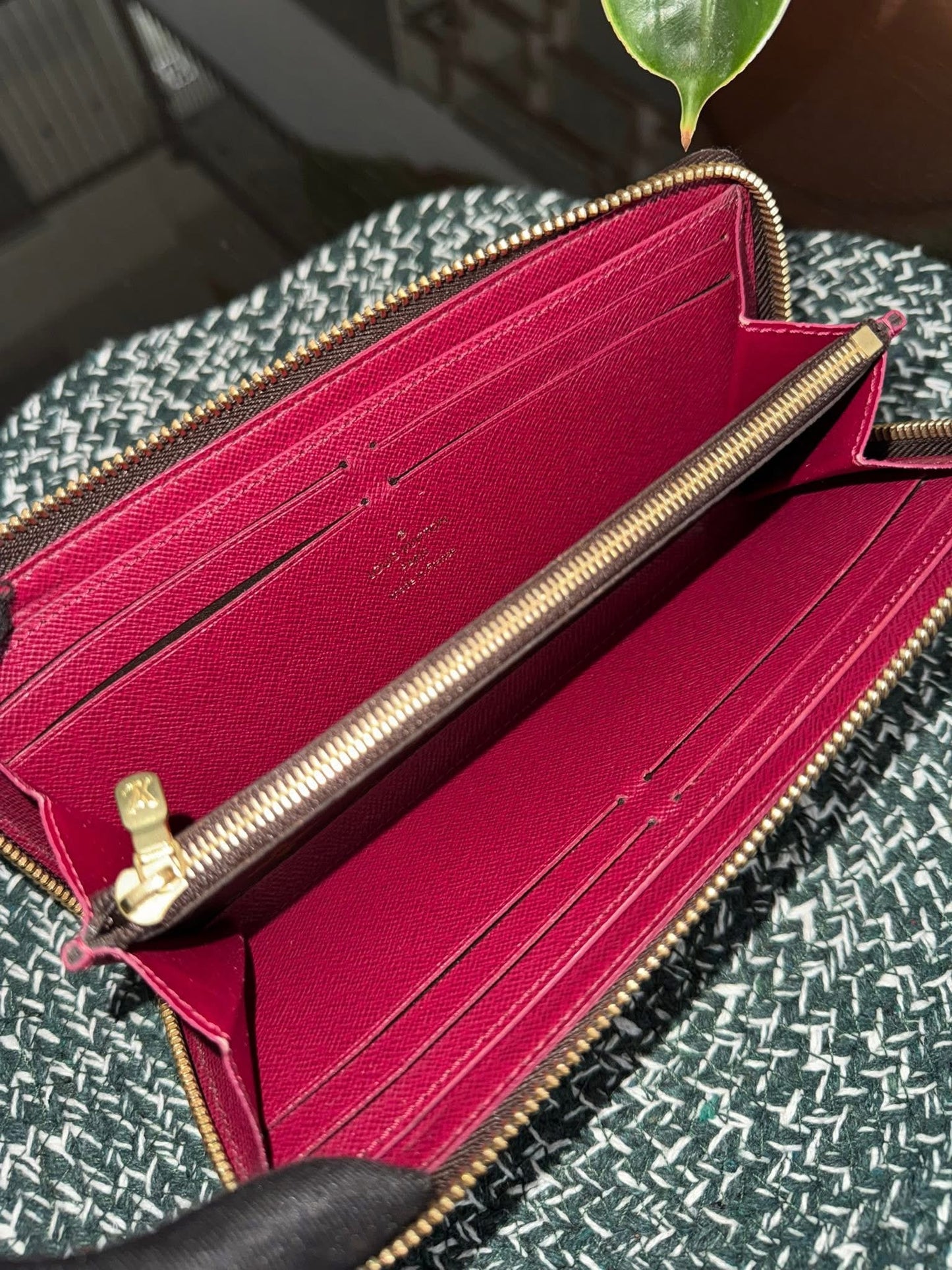 Clemence Wallet in Peony with Dustbag 🗓️ Year 2020