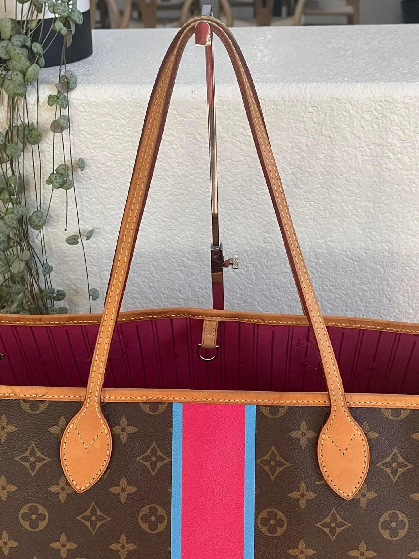 Neverfull GM in Peony with Dustbag - 📅 Year: 2011