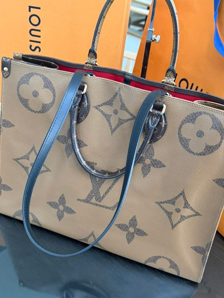 On The Go GM in Monogram Reverse with Dustbag, Insert Organizer, Box and Paper bag 🌺 -Microchip