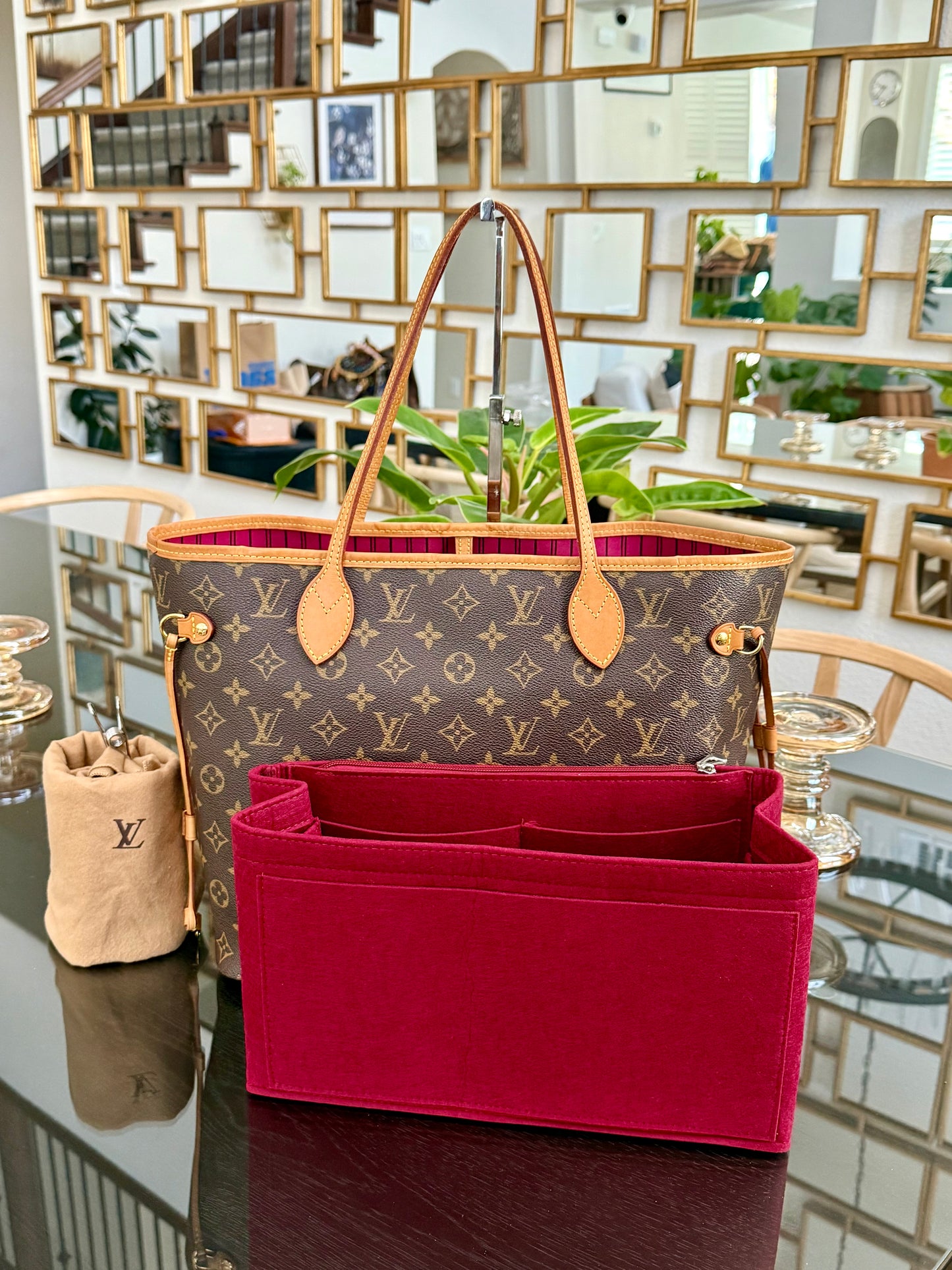 Neverfull MM in Peony with Insert Organizer and Dustbag 🗓️ Year: 2016