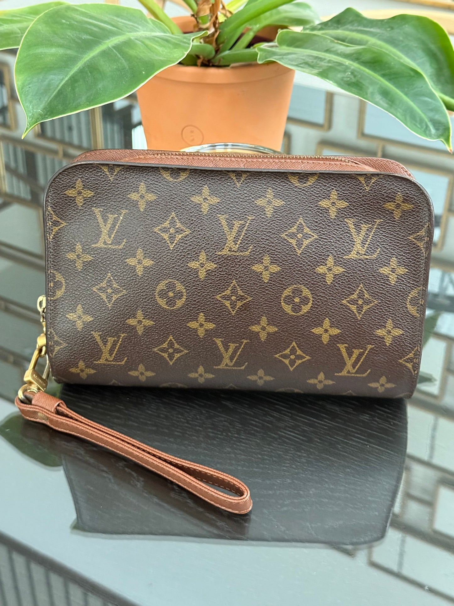 Orsay Clutch 🗓️ Year: 2001