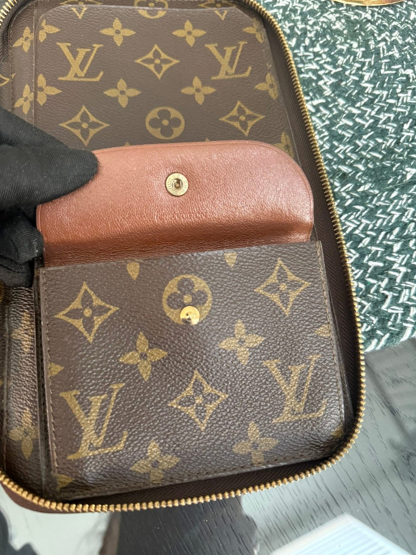 Monogram Escapade Travel Organizer - 🗓️ Year: 1991