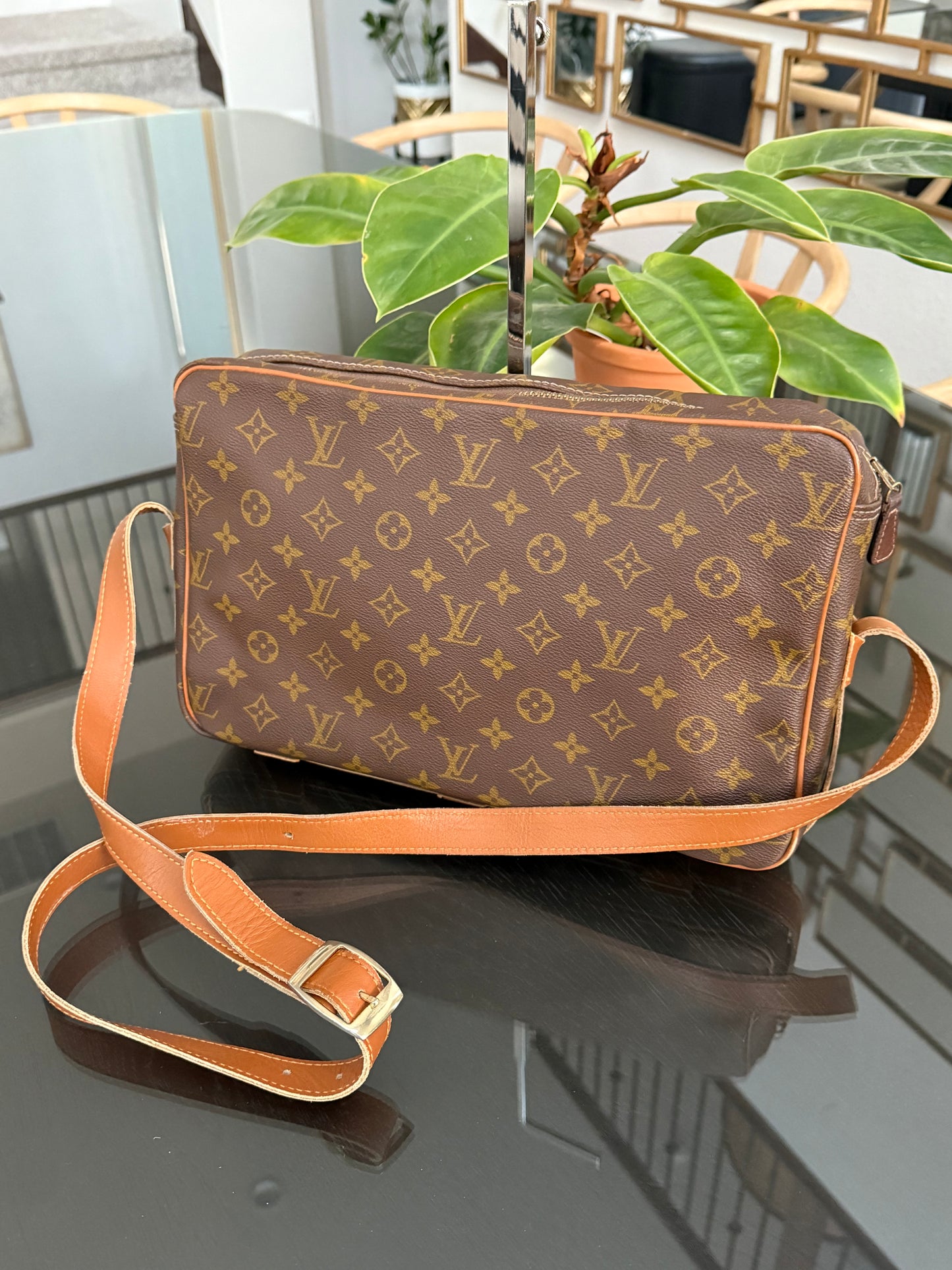 French Company Sac Bandoulier 35 🗓️
