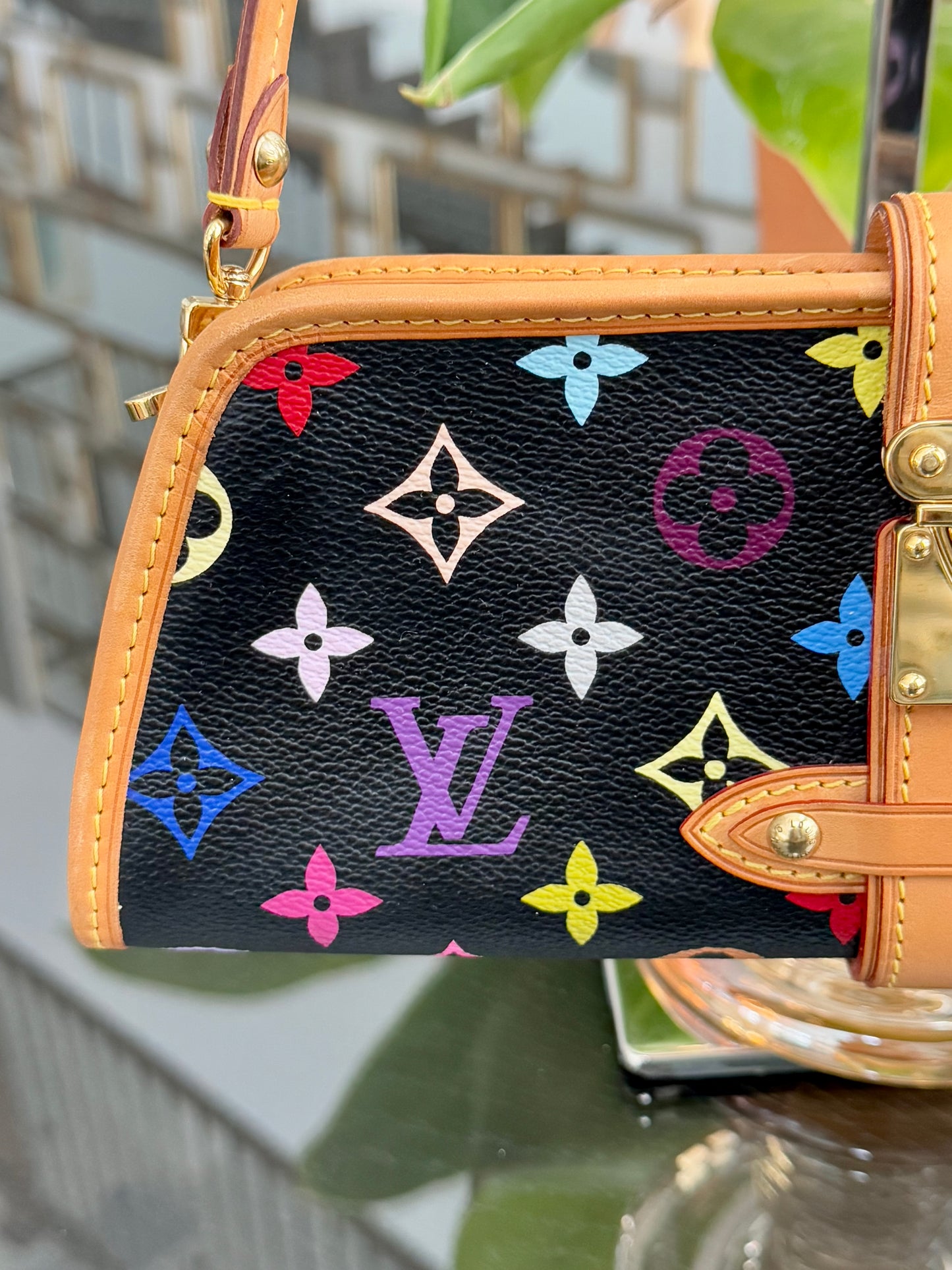 Multicolor Shirley Clutch/ Shoulder Bag with Box📅 Year: 2005