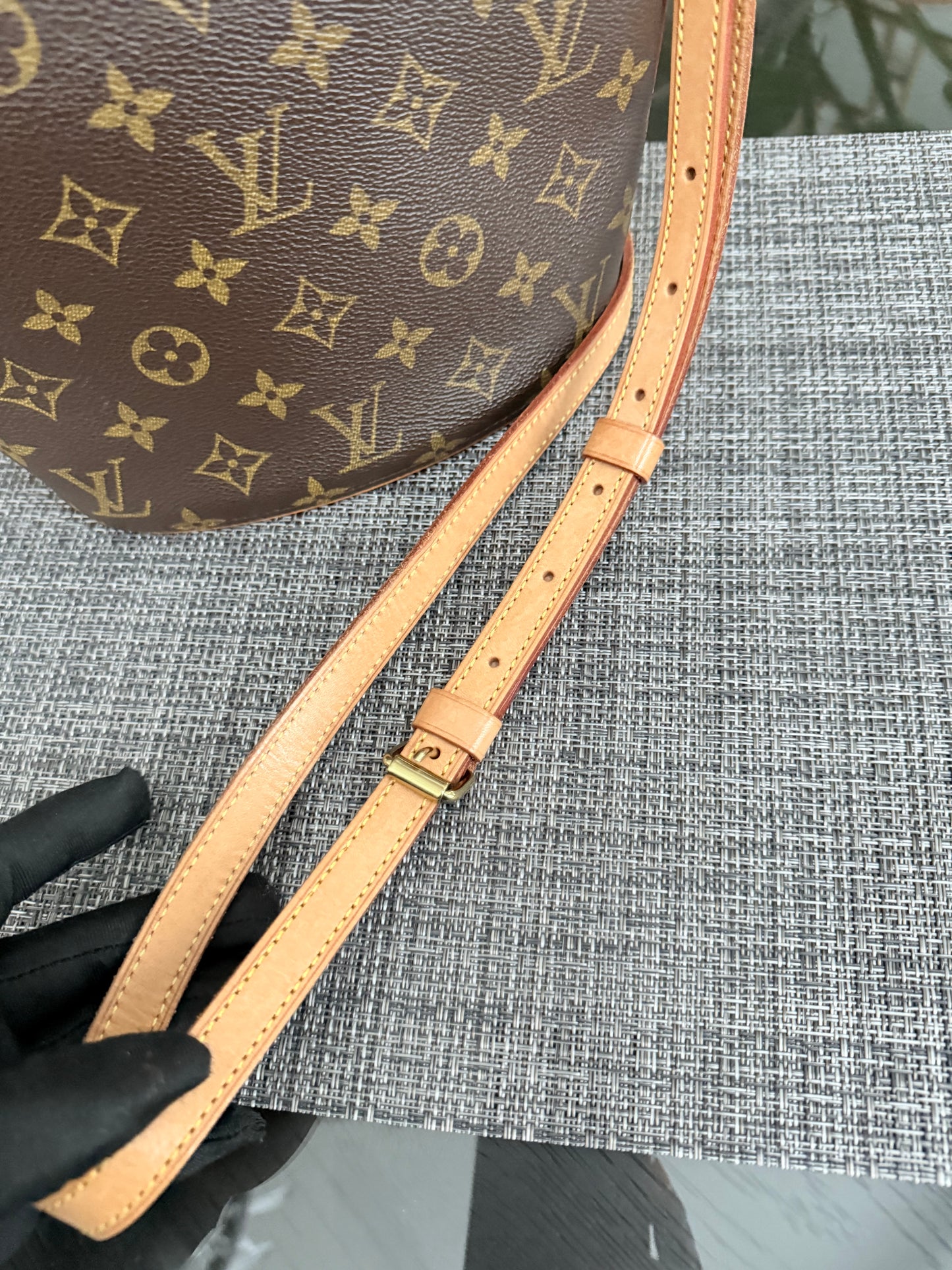 Drouot Crossbody-🗓️ Year 1999