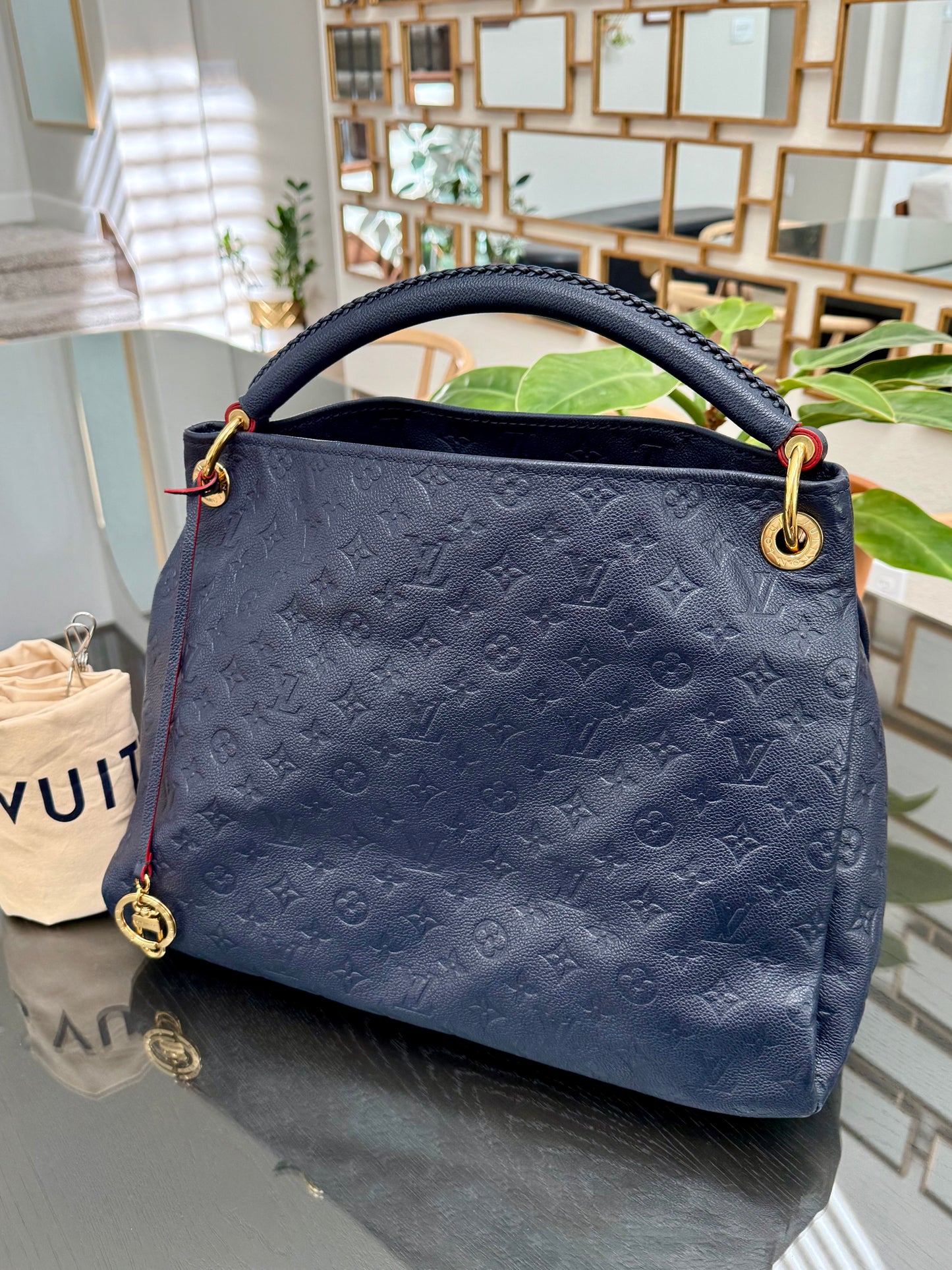 Artsy MM Empriente in Navy Blue with Dustbag- 📅 Year: 2020