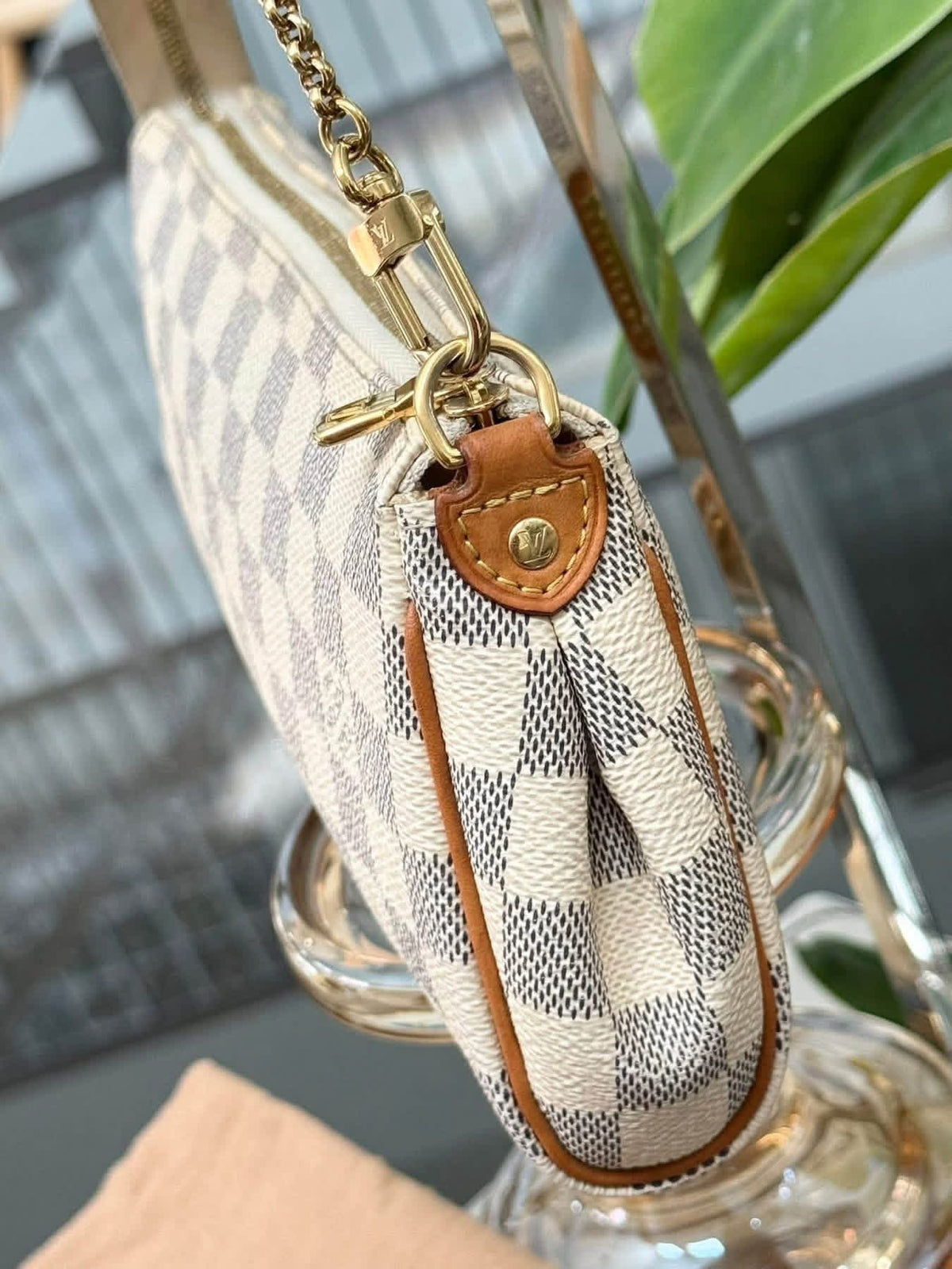 Eva Clutch in Azur with Original Strap, Dustbag, Box and Paper bag 🗓️ Year: 2015