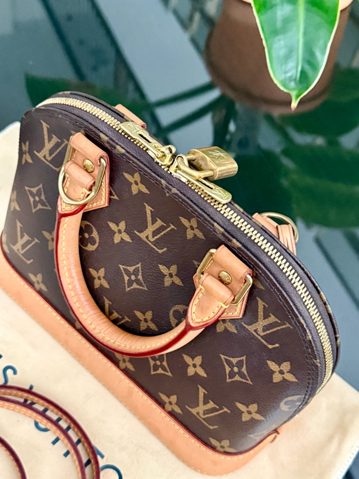 Alma BB with Original Strap , Clochette , Lock 🔐 keys, Box , dustbag and Paper bag - 📅 Year: 2021