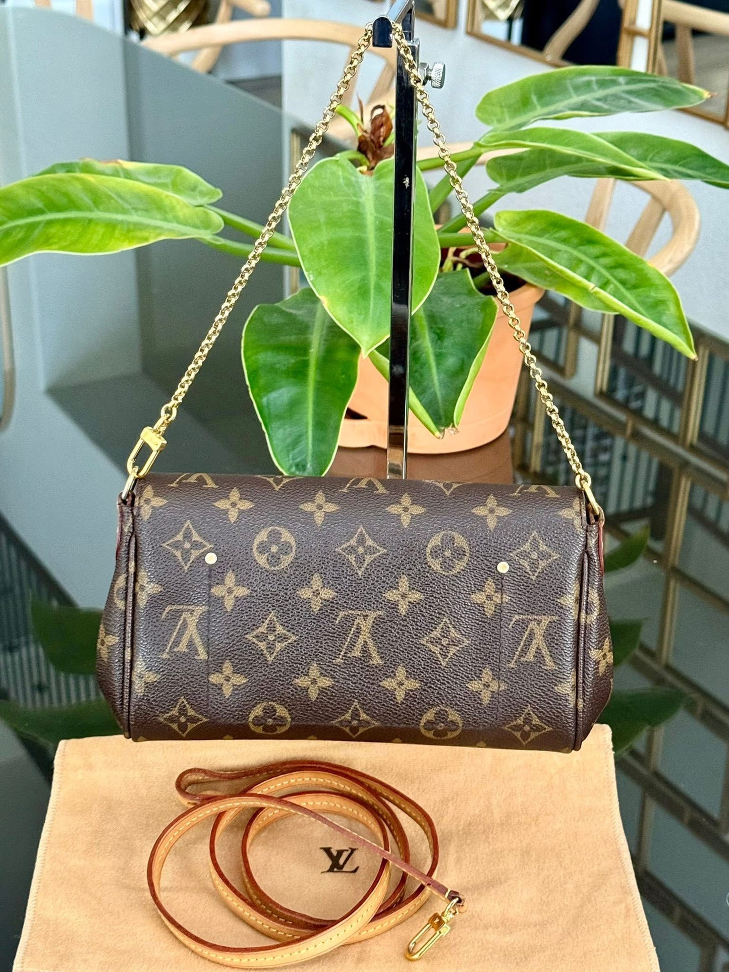 Favorite PM in Monogram with Original Strap, Dustbag, Box and Paper Bag 🗓️ Year: 2014