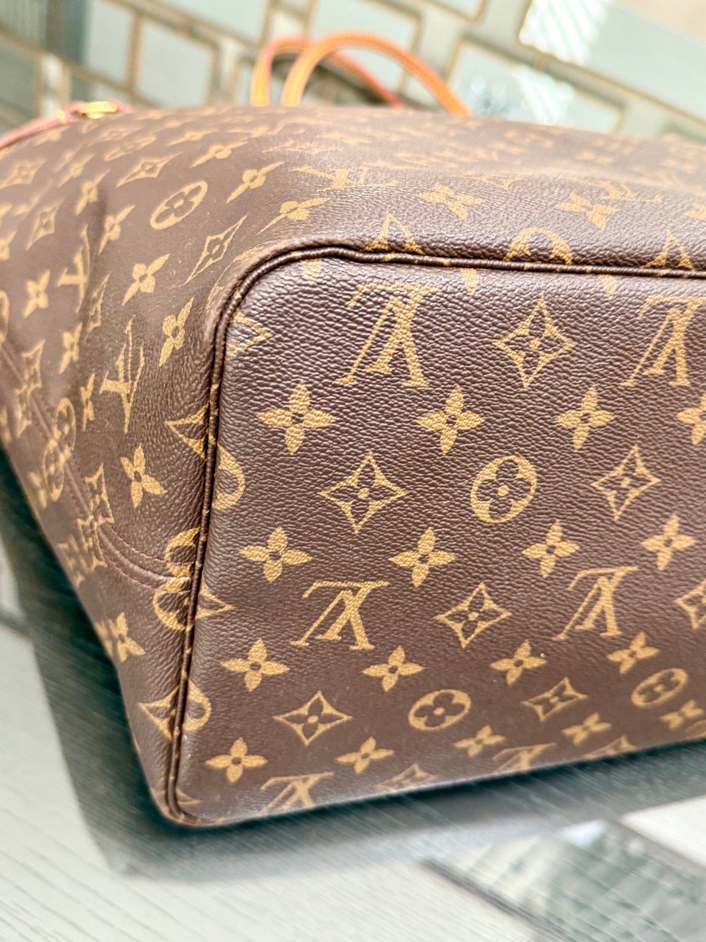 Neverfull GM with Dustbag Insert Organizer 🗓️ Year: 2013