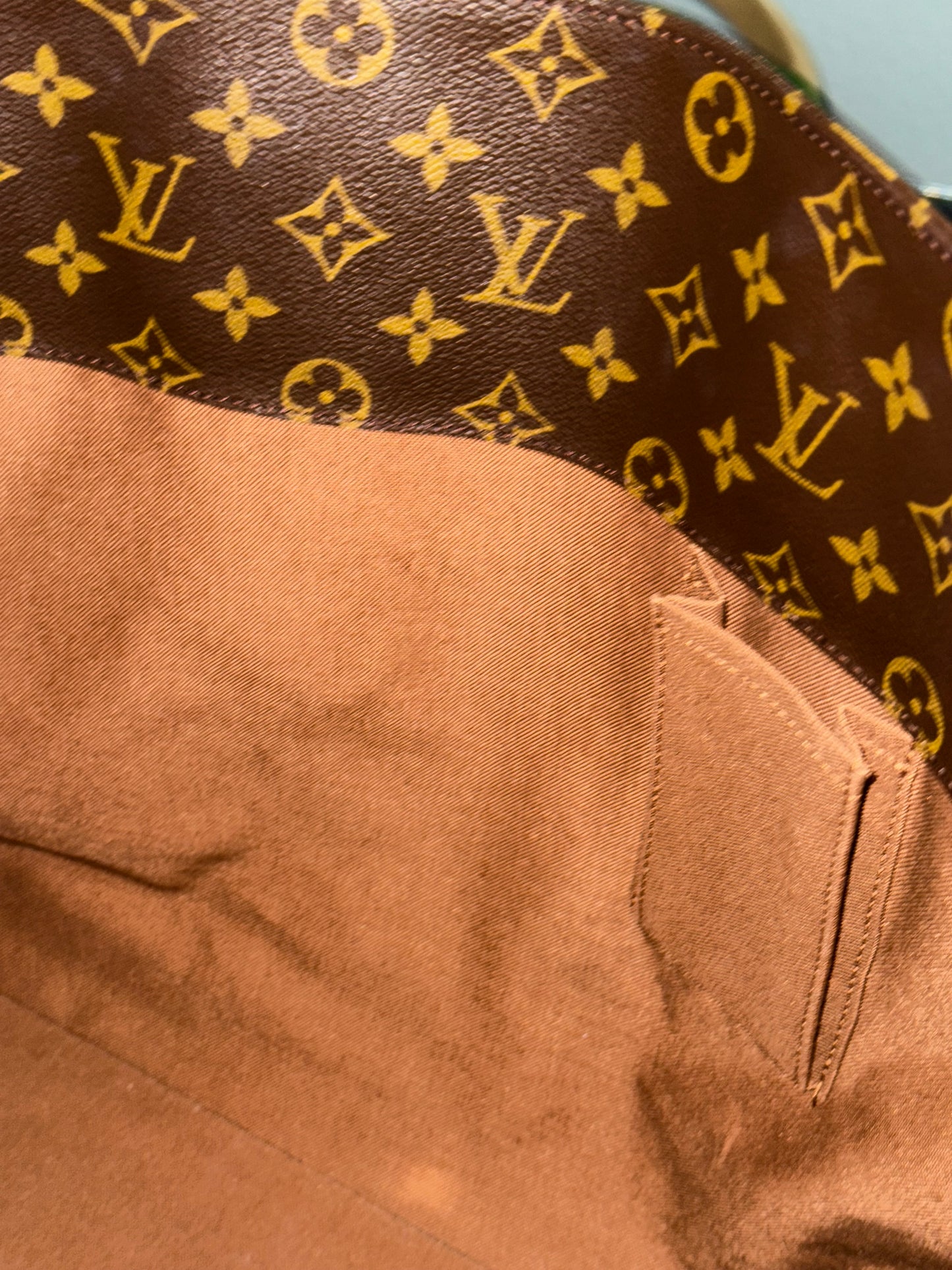 Cabas Alto in Monogram 🗓️ Year: 2002