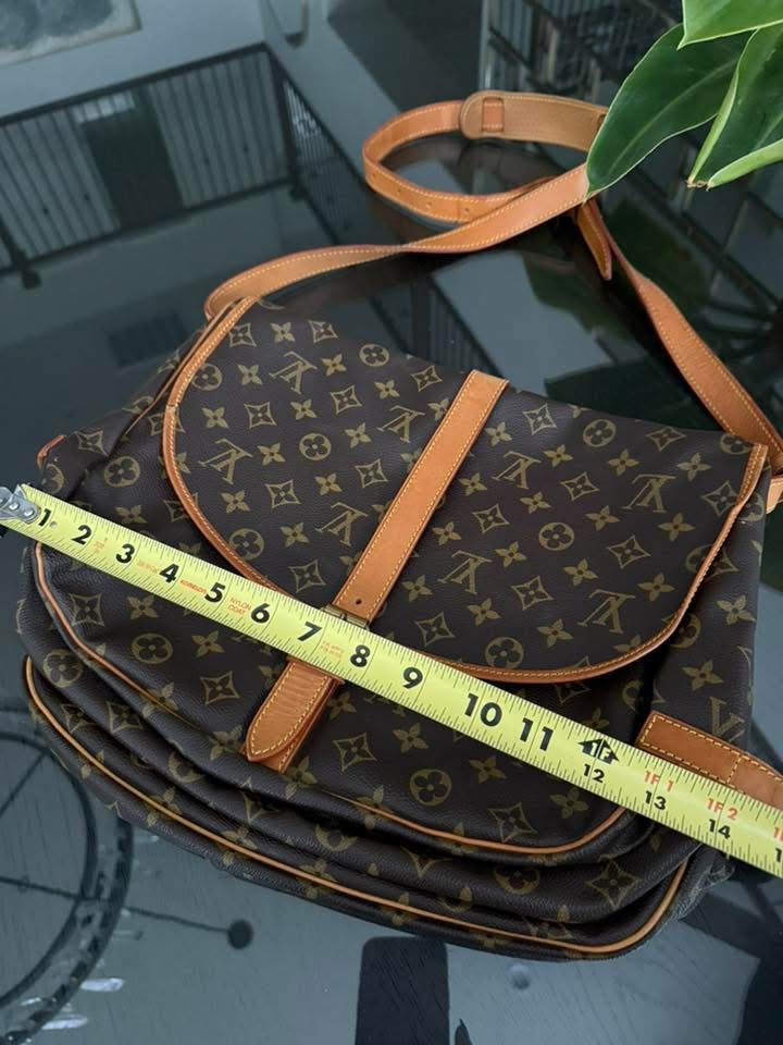 Saumur 35 Crossbody -🗓️ Year: 1989