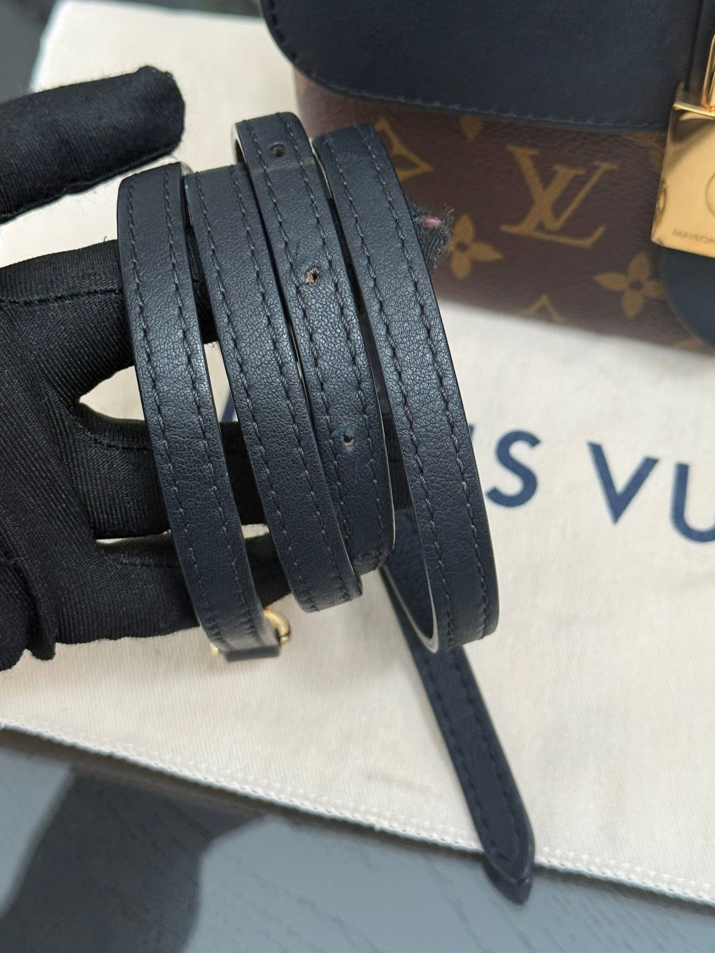 Locky BB Monogram Noir with Original Strap, Dustbag, Box and Paper bag - 📅 Year: 2010
