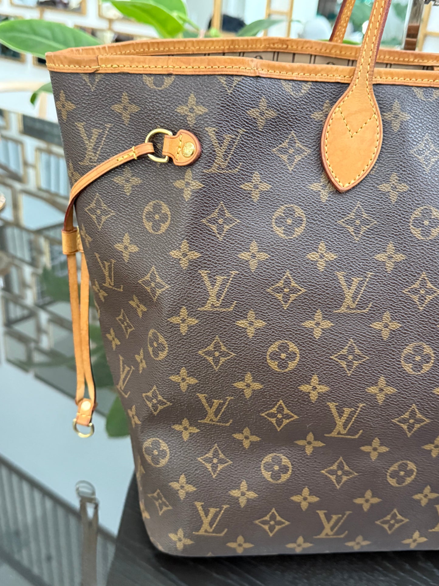 Neverfull GM with Dustbag and Insert Organizer 📅 Year: 2012