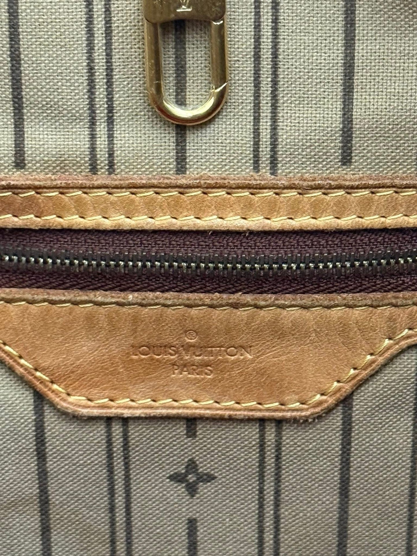 Delightful GM with Insert Organizer 📅 Year: 2010